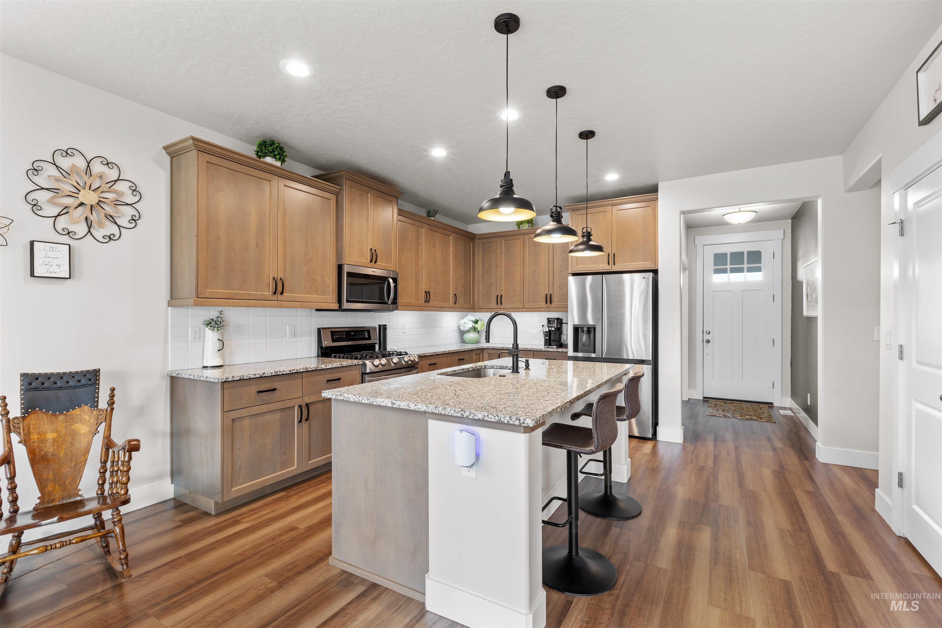 2207 W Gelding St, Middleton, Idaho 83644, 3 Bedrooms, 2 Bathrooms, Residential For Sale, Price $424,900,MLS 98979473