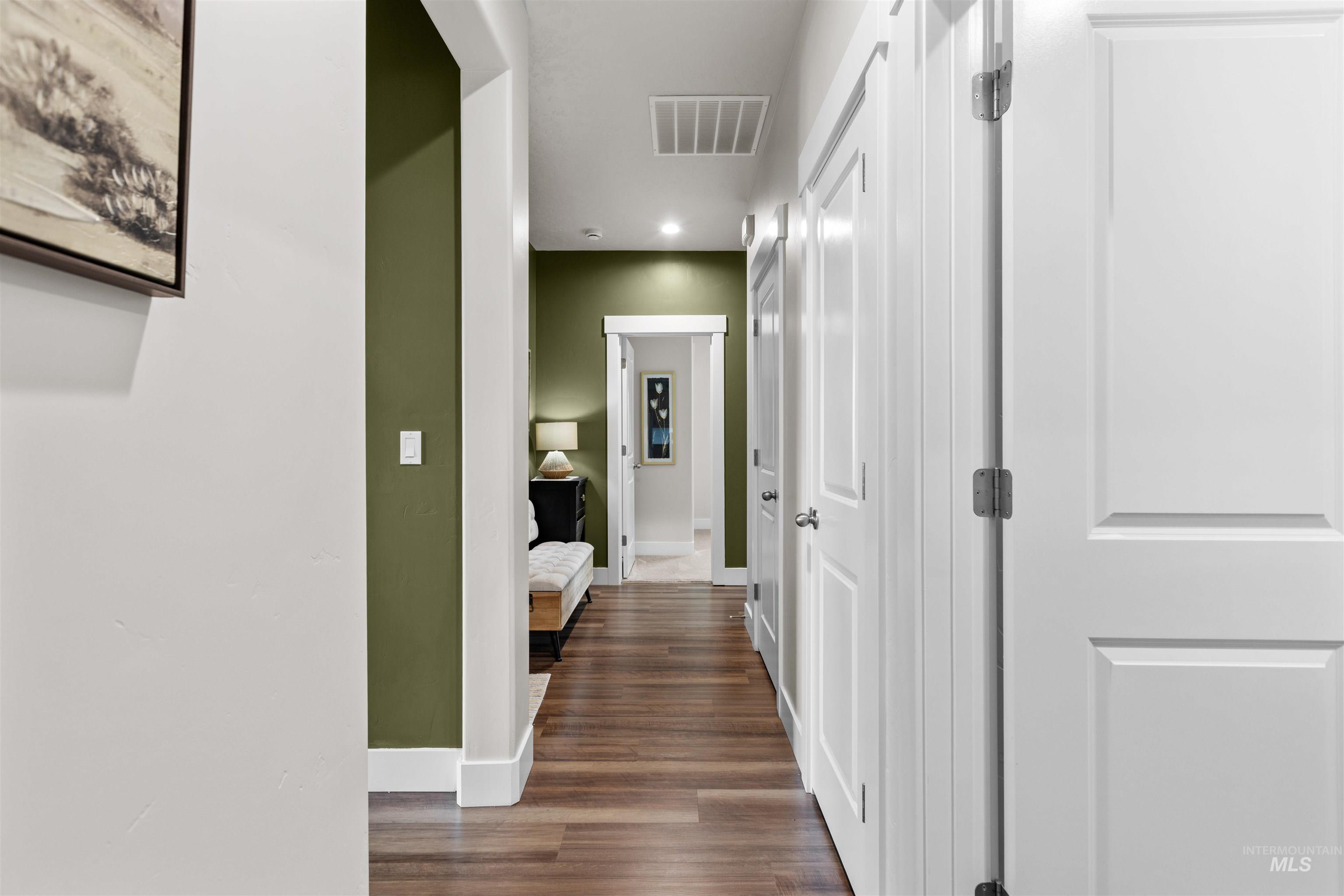 2207 W Gelding St, Middleton, Idaho 83644, 3 Bedrooms, 2 Bathrooms, Residential For Sale, Price $424,900,MLS 98979473