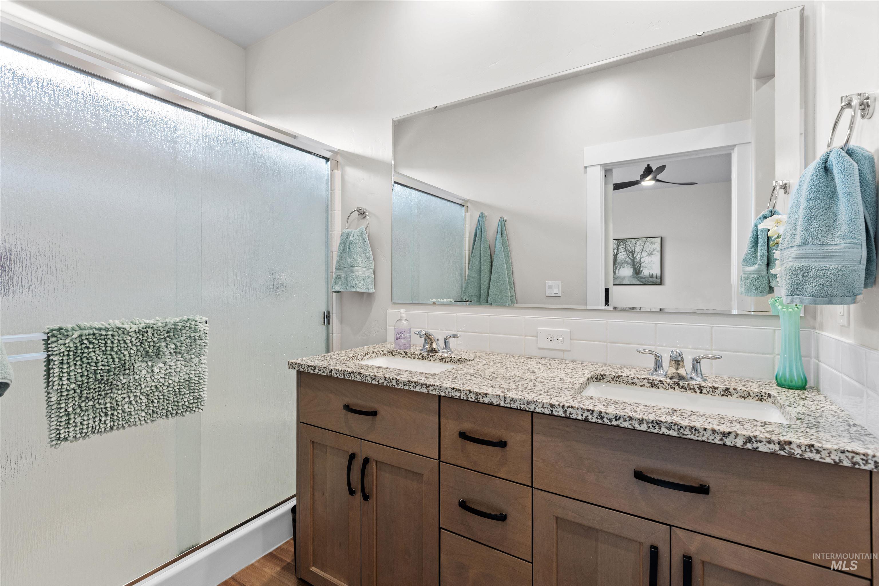 2207 W Gelding St, Middleton, Idaho 83644, 3 Bedrooms, 2 Bathrooms, Residential For Sale, Price $424,900,MLS 98979473