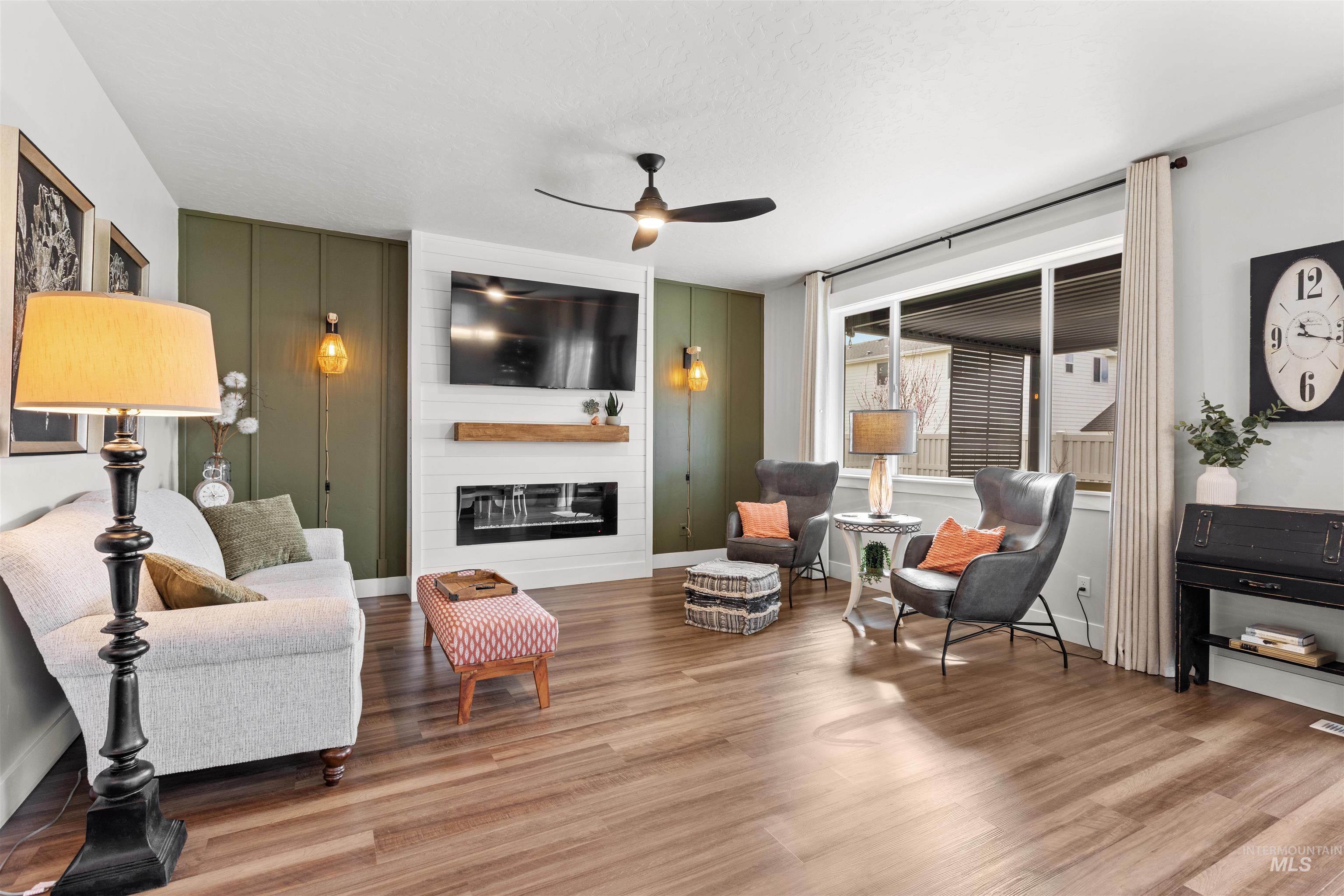 2207 W Gelding St, Middleton, Idaho 83644, 3 Bedrooms, 2 Bathrooms, Residential For Sale, Price $424,900,MLS 98979473