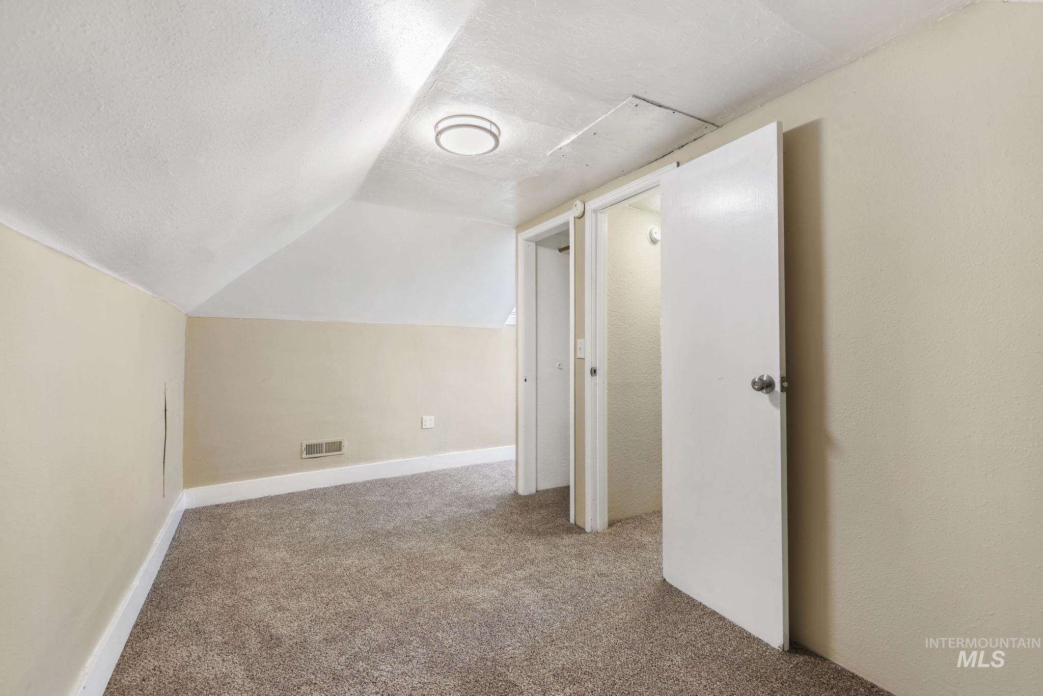 512 N 11th Ave, Buhl, Idaho 83316, 3 Bedrooms, 2 Bathrooms, Residential For Sale, Price $265,000,MLS 98979474