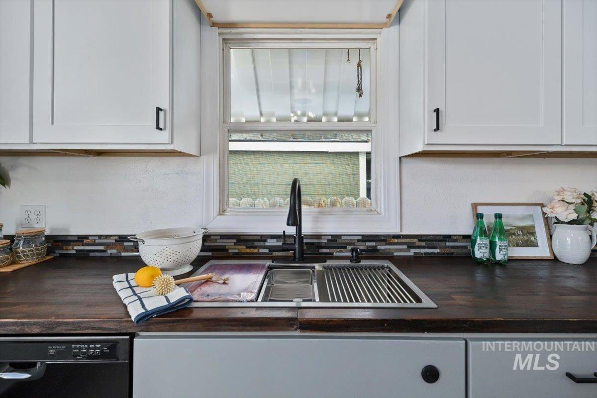 624 N 11th Ave, Buhl, Idaho 83316, 2 Bedrooms, 1 Bathroom, Residential For Sale, Price $275,000,MLS 98979477