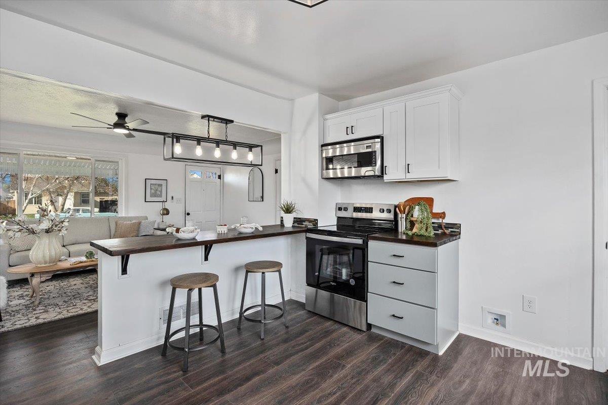 624 N 11th Ave, Buhl, Idaho 83316, 2 Bedrooms, 1 Bathroom, Residential For Sale, Price $275,000,MLS 98979477