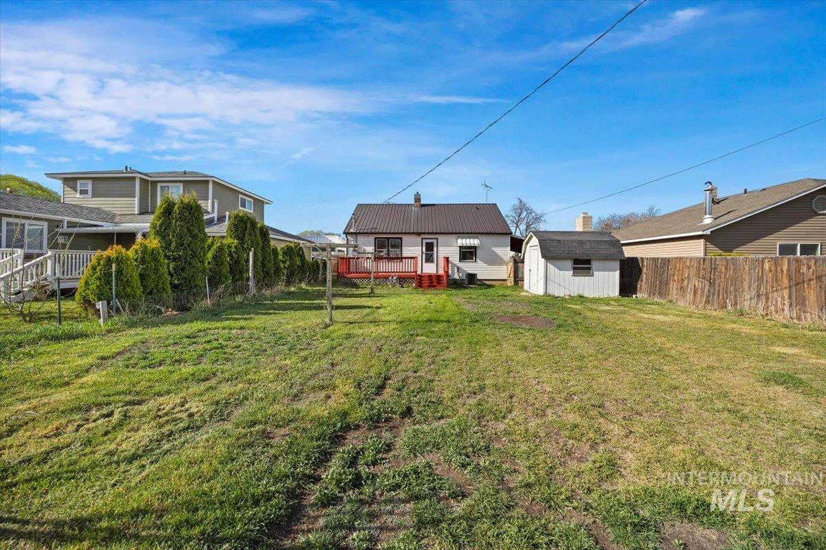 624 N 11th Ave, Buhl, Idaho 83316, 2 Bedrooms, 1 Bathroom, Residential For Sale, Price $275,000,MLS 98979477