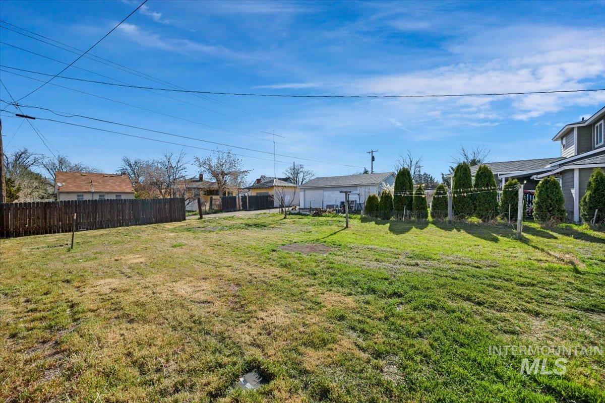 624 N 11th Ave, Buhl, Idaho 83316, 2 Bedrooms, 1 Bathroom, Residential For Sale, Price $275,000,MLS 98979477