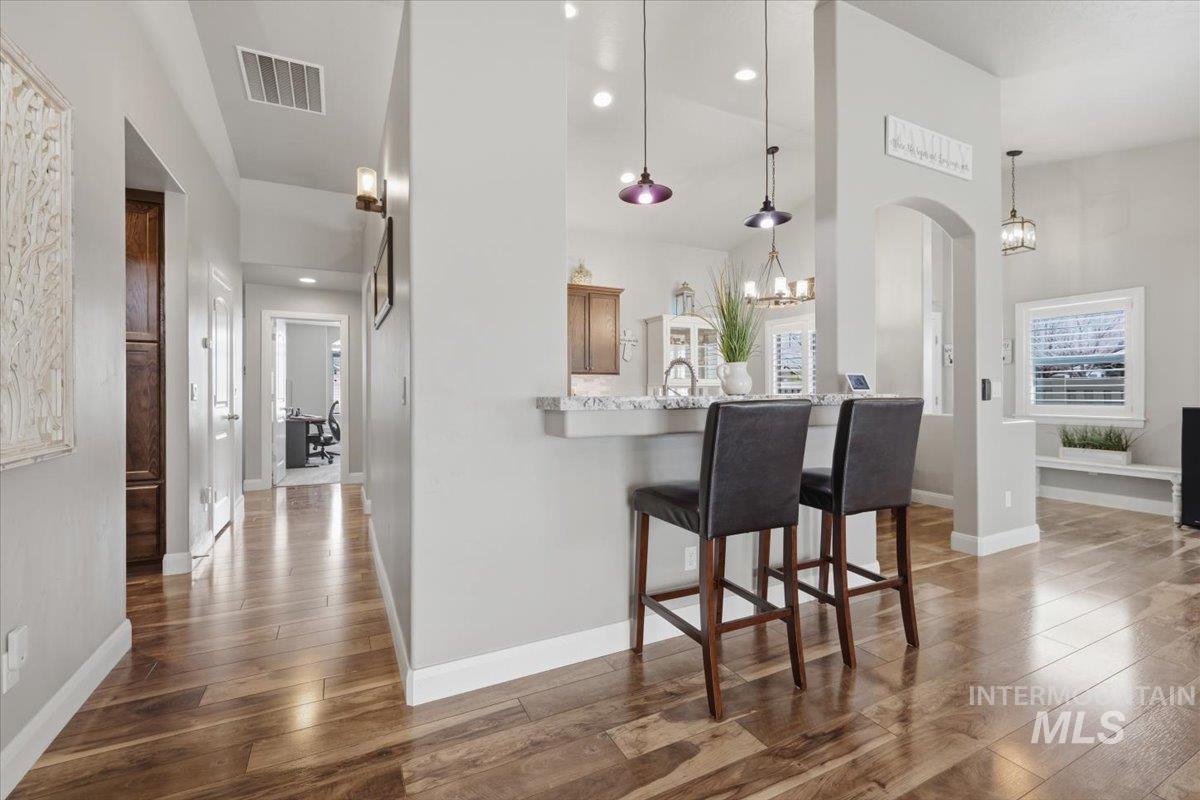 9382 S Updale Avenue, Kuna, Idaho 83634, 3 Bedrooms, 2 Bathrooms, Residential For Sale, Price $469,990, 98979478