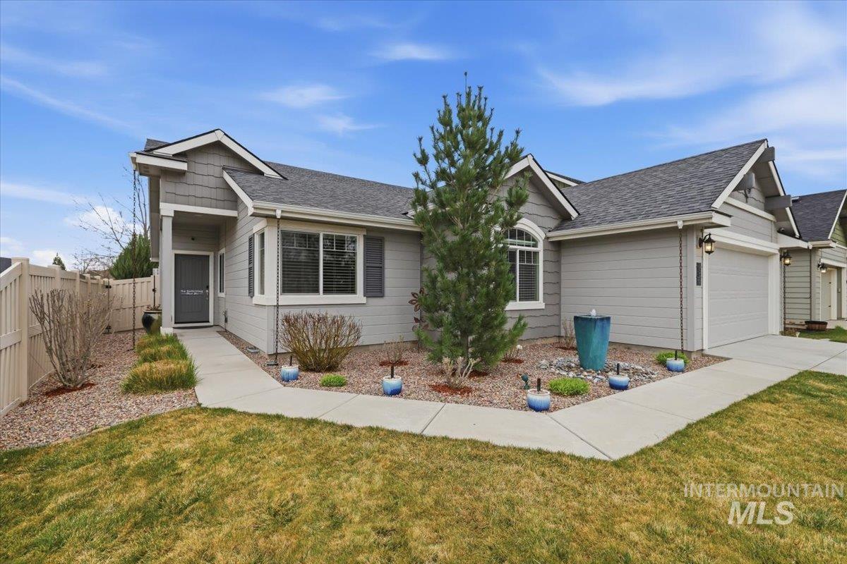 9382 S Updale Avenue, Kuna, Idaho 83634, 3 Bedrooms, 2 Bathrooms, Residential For Sale, Price $469,990, 98979478