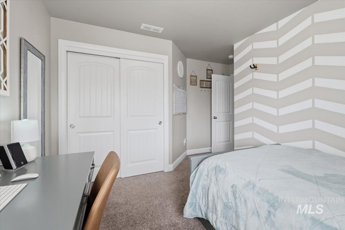 9382 S Updale Avenue, Kuna, Idaho 83634, 3 Bedrooms, 2 Bathrooms, Residential For Sale, Price $469,990, 98979478