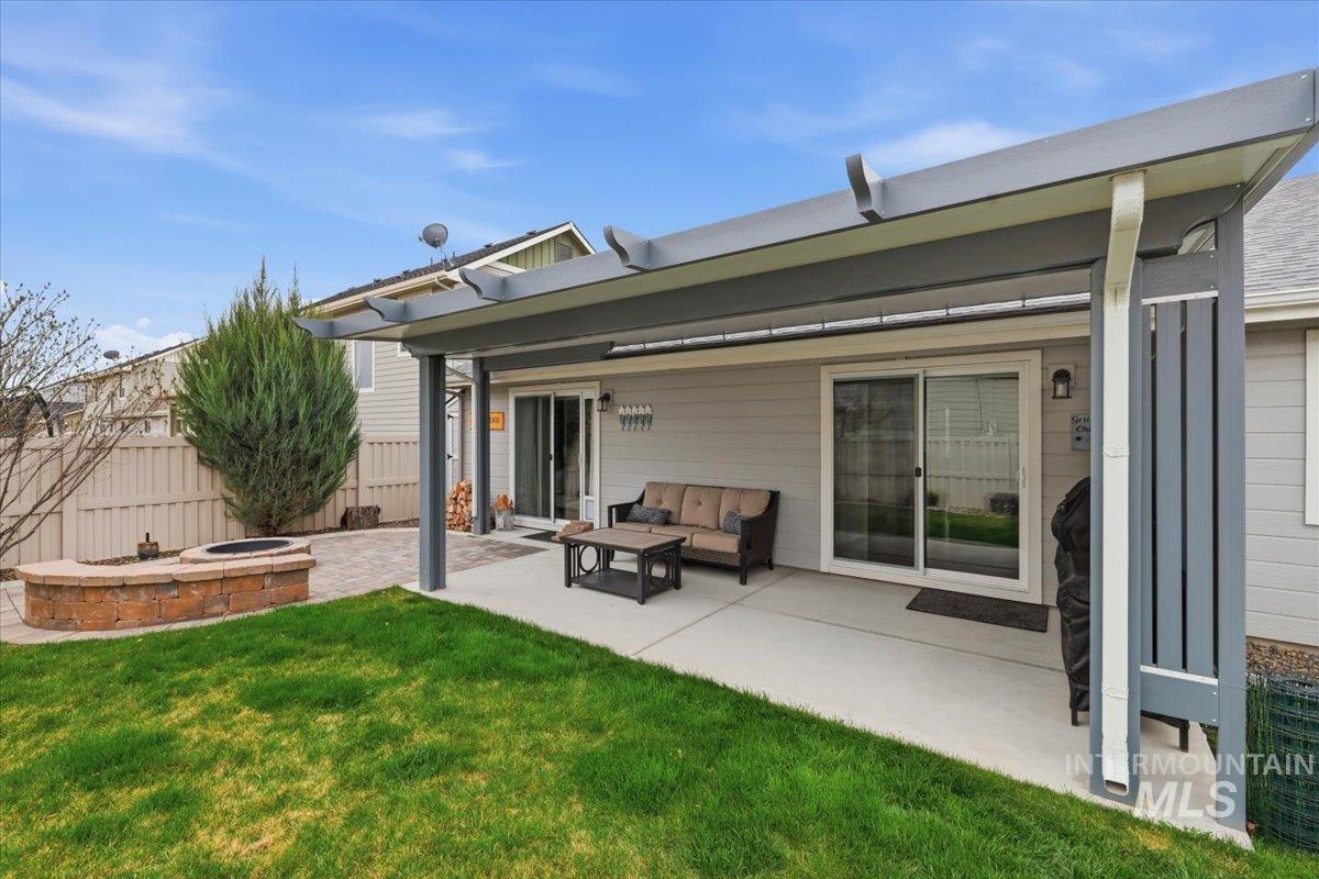 9382 S Updale Avenue, Kuna, Idaho 83634, 3 Bedrooms, 2 Bathrooms, Residential For Sale, Price $469,990, 98979478