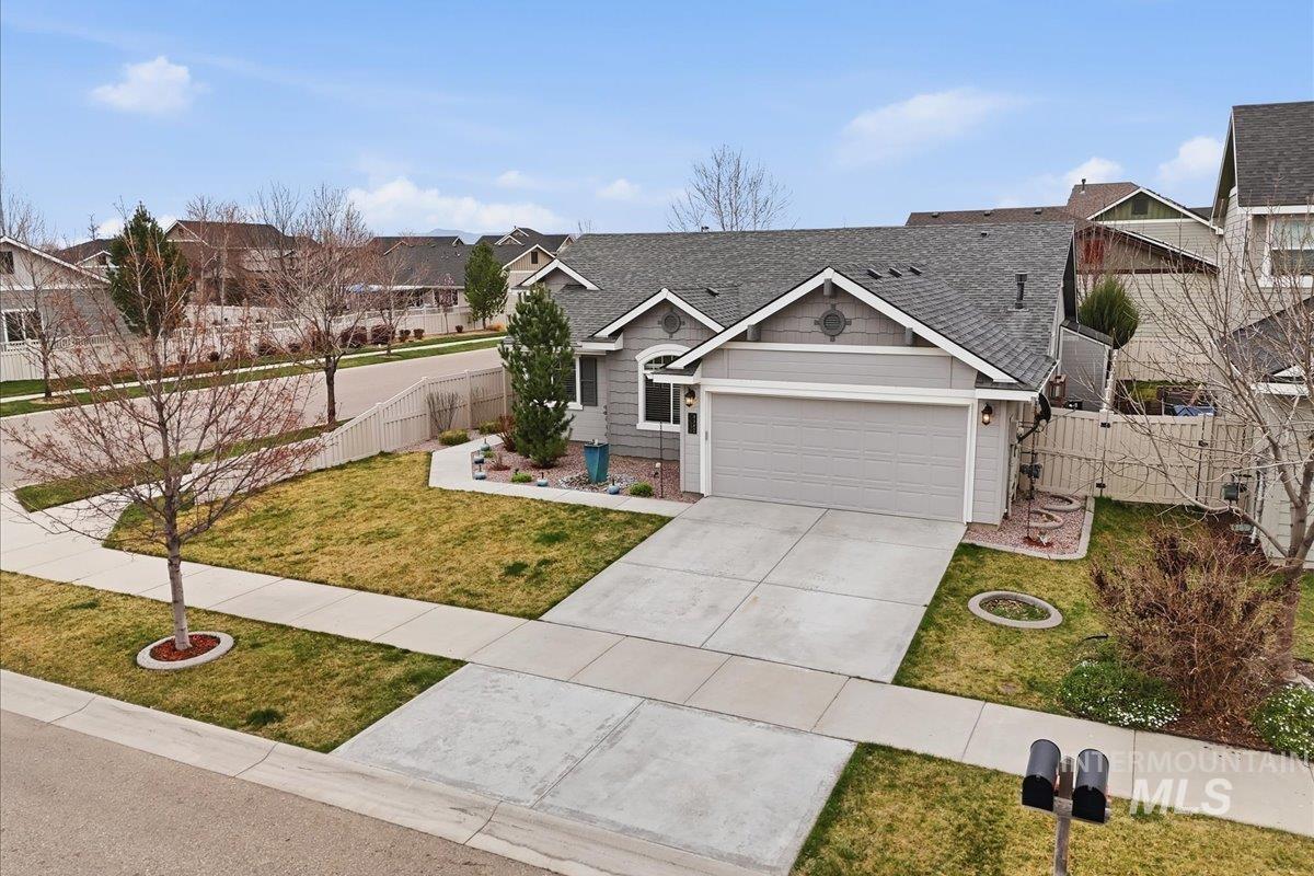 9382 S Updale Avenue, Kuna, Idaho 83634, 3 Bedrooms, 2 Bathrooms, Residential For Sale, Price $469,990, 98979478