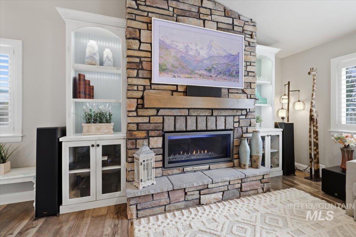 9382 S Updale Avenue, Kuna, Idaho 83634, 3 Bedrooms, 2 Bathrooms, Residential For Sale, Price $469,990, 98979478