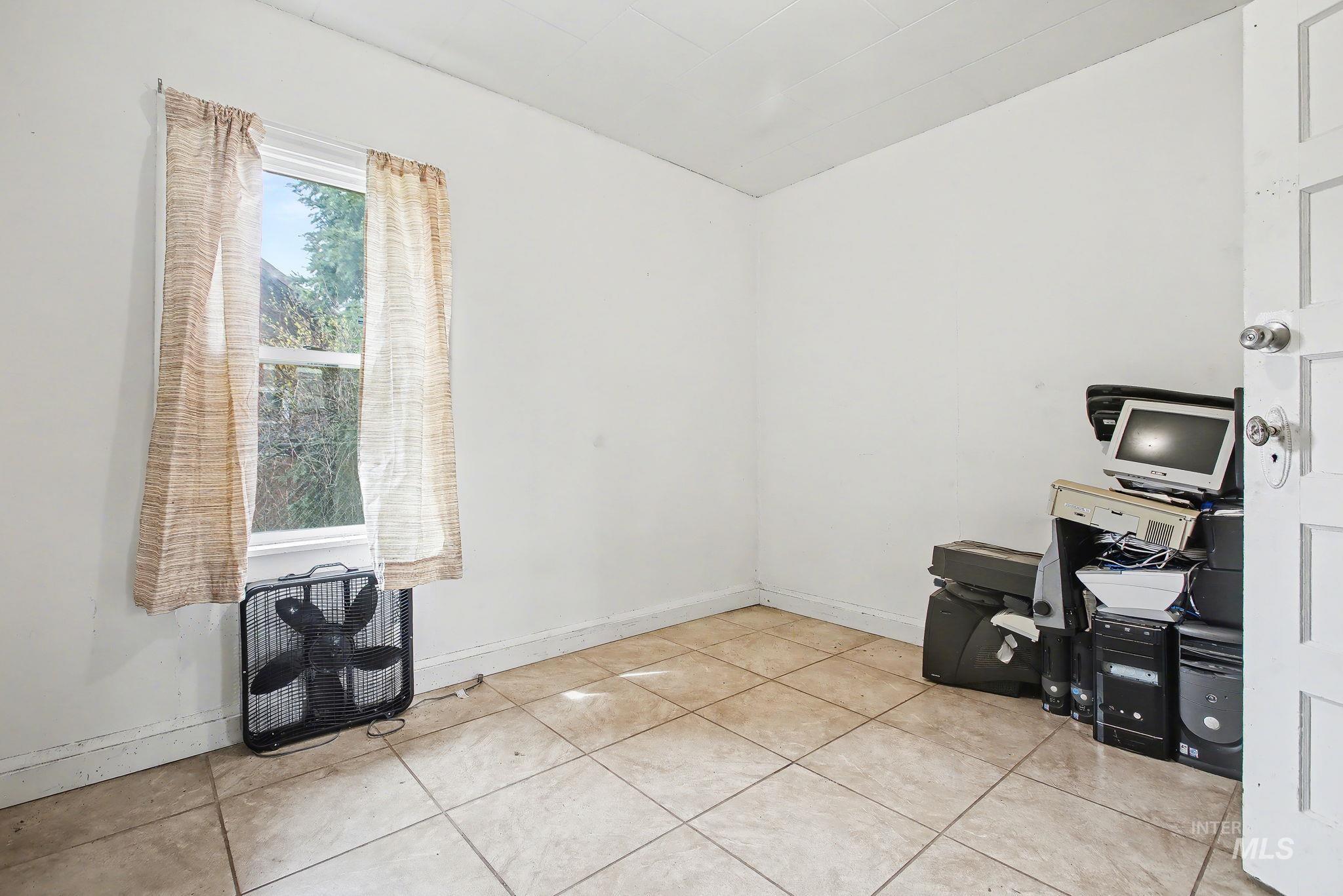 1250 Michigan Avenue, Orofino, Idaho 83544, 5 Bedrooms, 1 Bathroom, Residential For Sale, Price $189,000,MLS 98979479