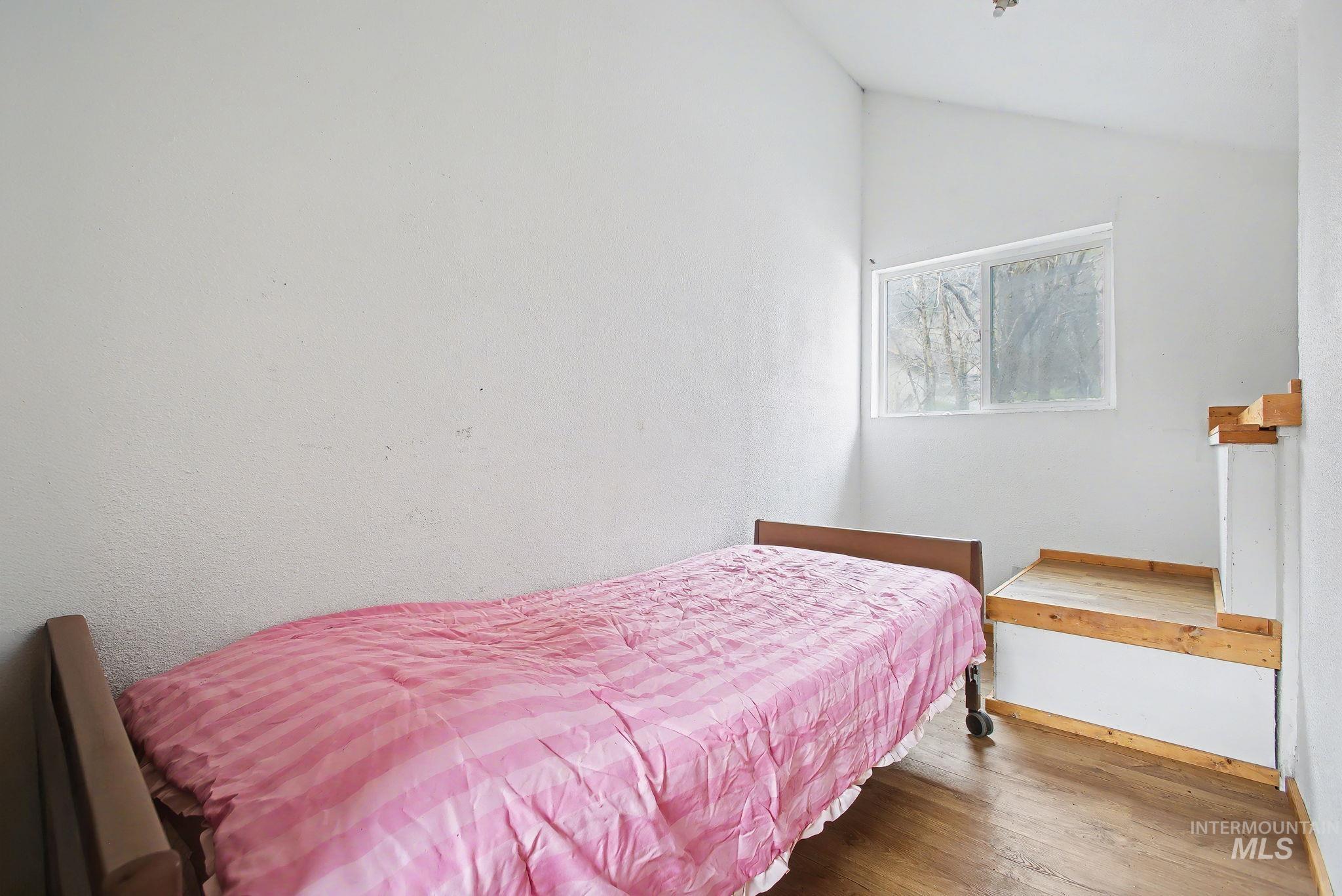 1250 Michigan Avenue, Orofino, Idaho 83544, 5 Bedrooms, 1 Bathroom, Residential For Sale, Price $189,000,MLS 98979479