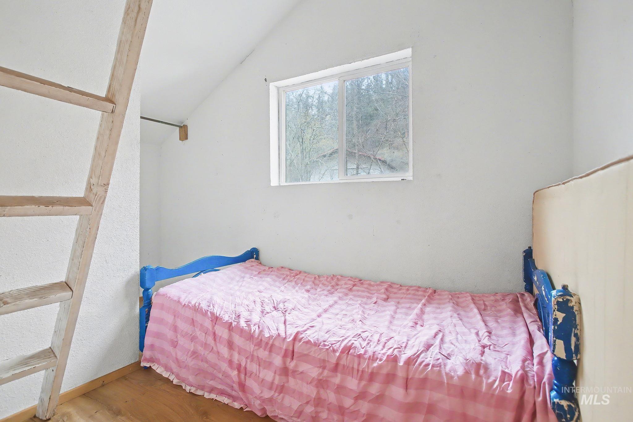 1250 Michigan Avenue, Orofino, Idaho 83544, 5 Bedrooms, 1 Bathroom, Residential For Sale, Price $189,000,MLS 98979479