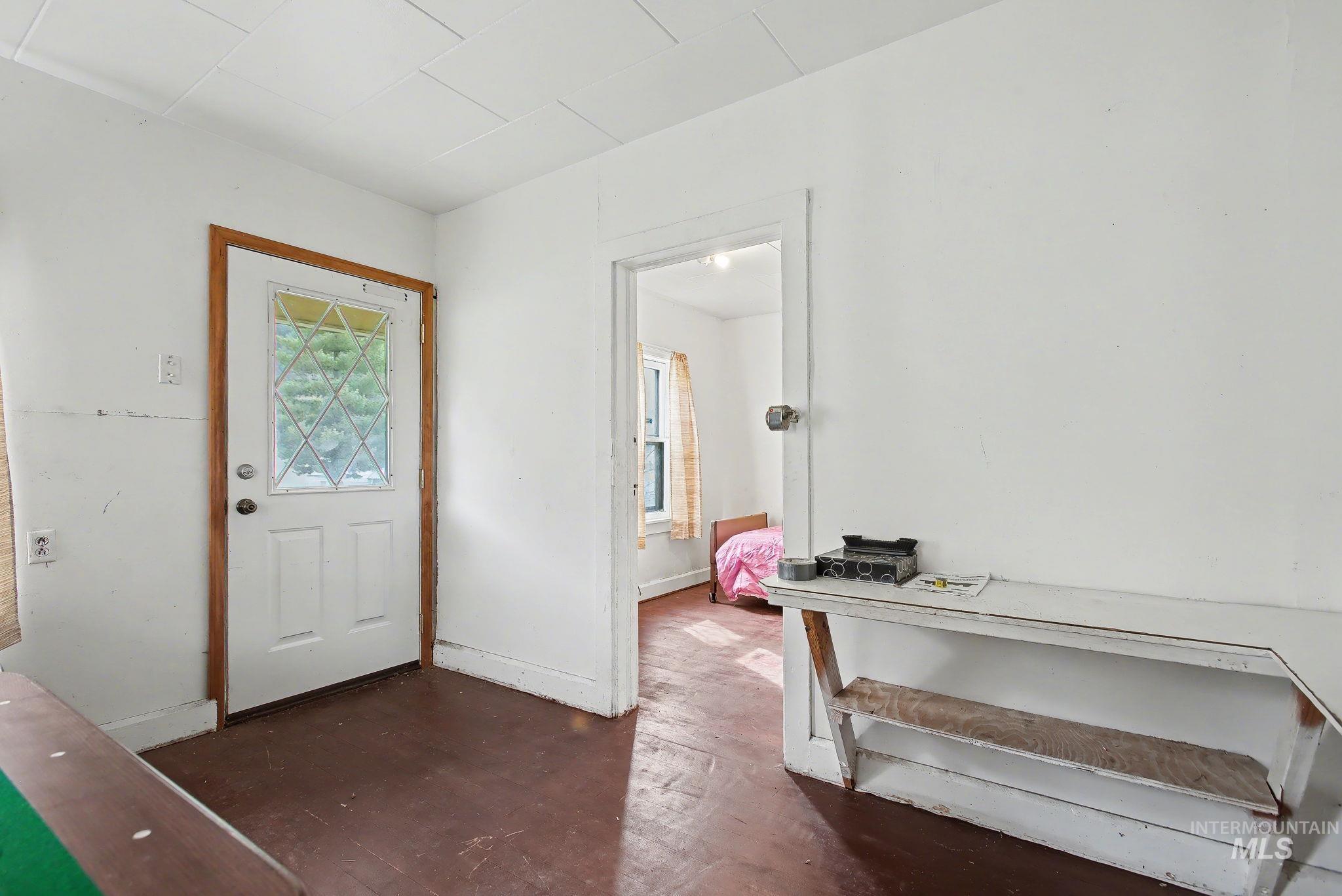 1250 Michigan Avenue, Orofino, Idaho 83544, 5 Bedrooms, 1 Bathroom, Residential For Sale, Price $189,000,MLS 98979479