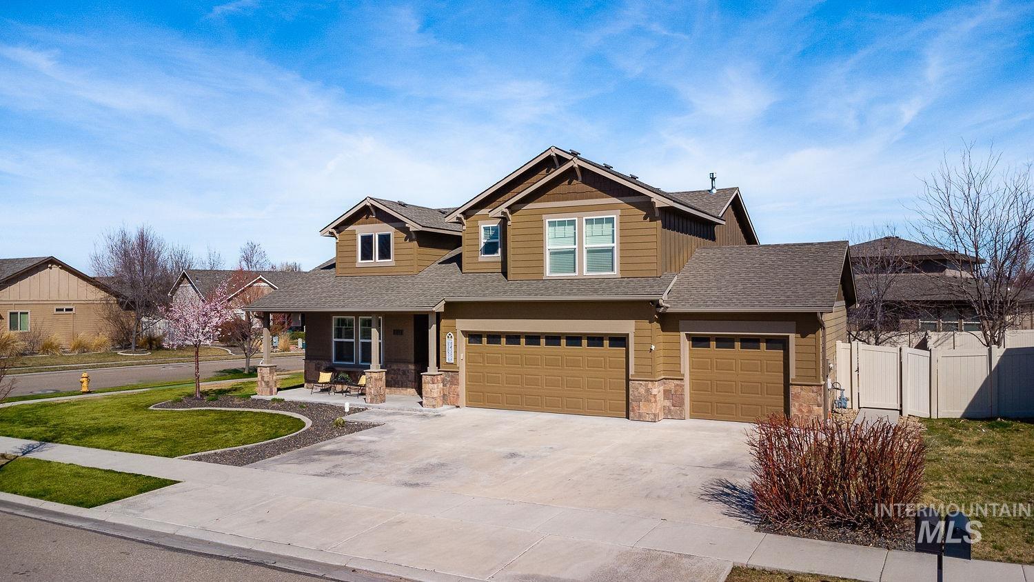 1332 W Raelin Dr, Nampa, Idaho 83686, 4 Bedrooms, 3 Bathrooms, Residential For Sale, Price $549,900, 98979480