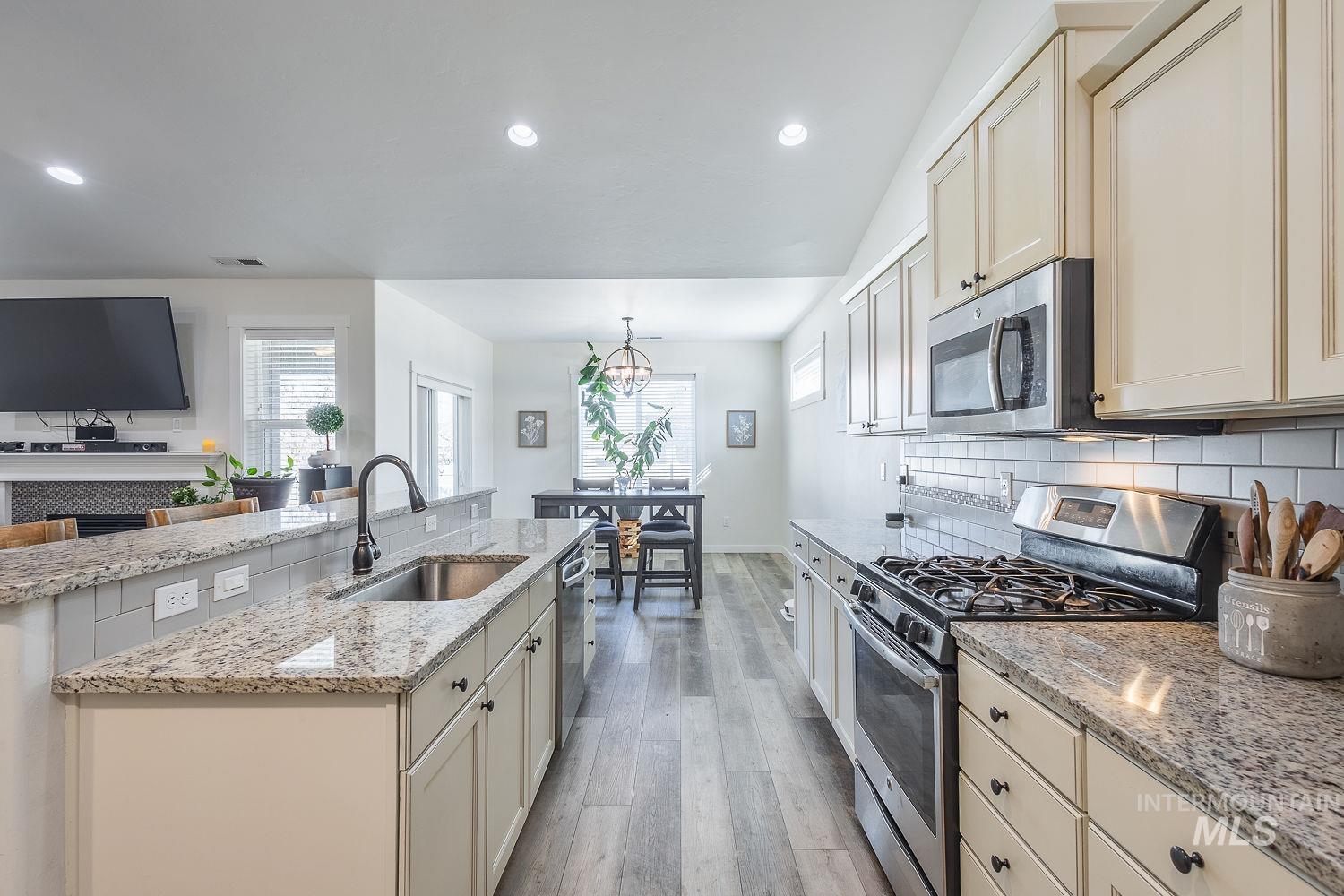 1332 W Raelin Dr, Nampa, Idaho 83686, 4 Bedrooms, 3 Bathrooms, Residential For Sale, Price $549,900, 98979480