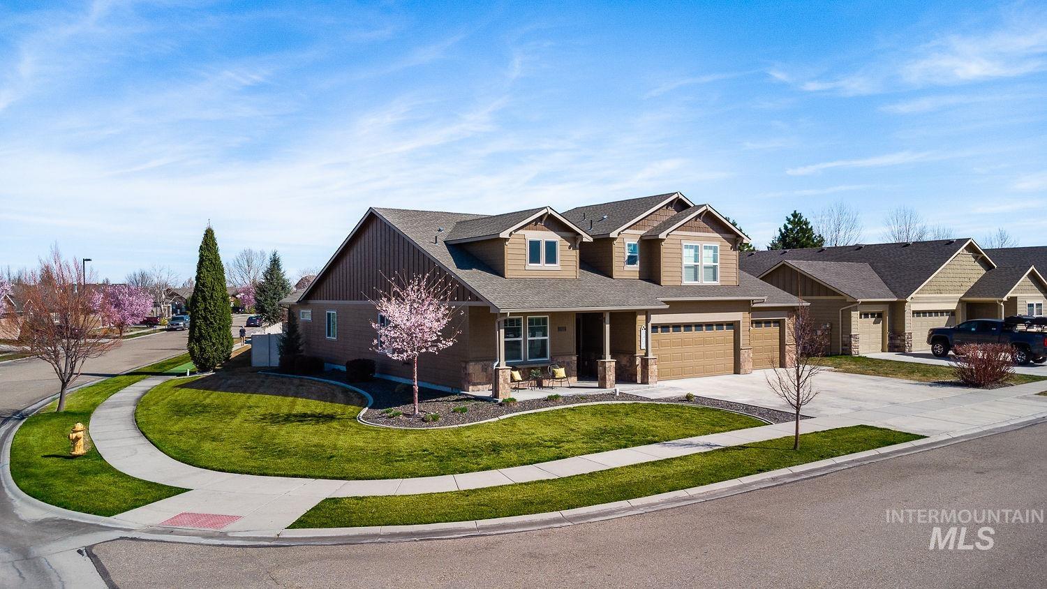 1332 W Raelin Dr, Nampa, Idaho 83686, 4 Bedrooms, 3 Bathrooms, Residential For Sale, Price $549,900, 98979480