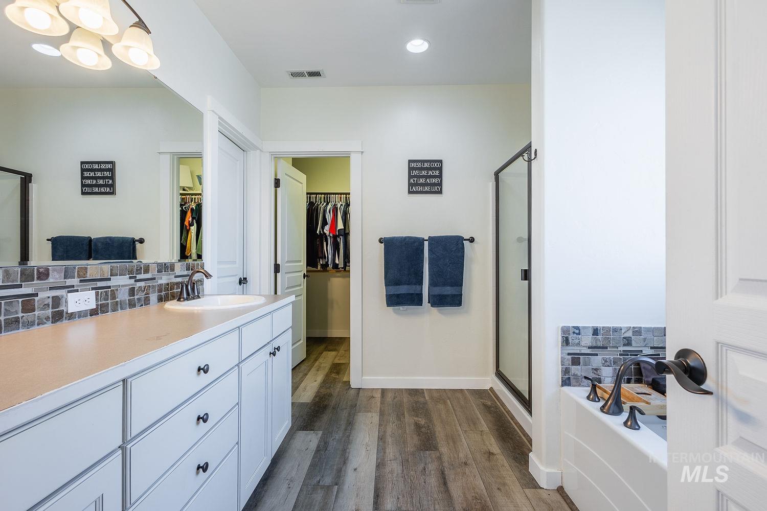 1332 W Raelin Dr, Nampa, Idaho 83686, 4 Bedrooms, 3 Bathrooms, Residential For Sale, Price $549,900, 98979480