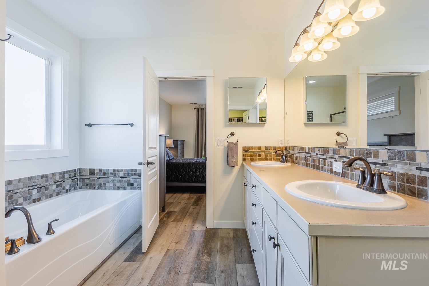 1332 W Raelin Dr, Nampa, Idaho 83686, 4 Bedrooms, 3 Bathrooms, Residential For Sale, Price $549,900, 98979480