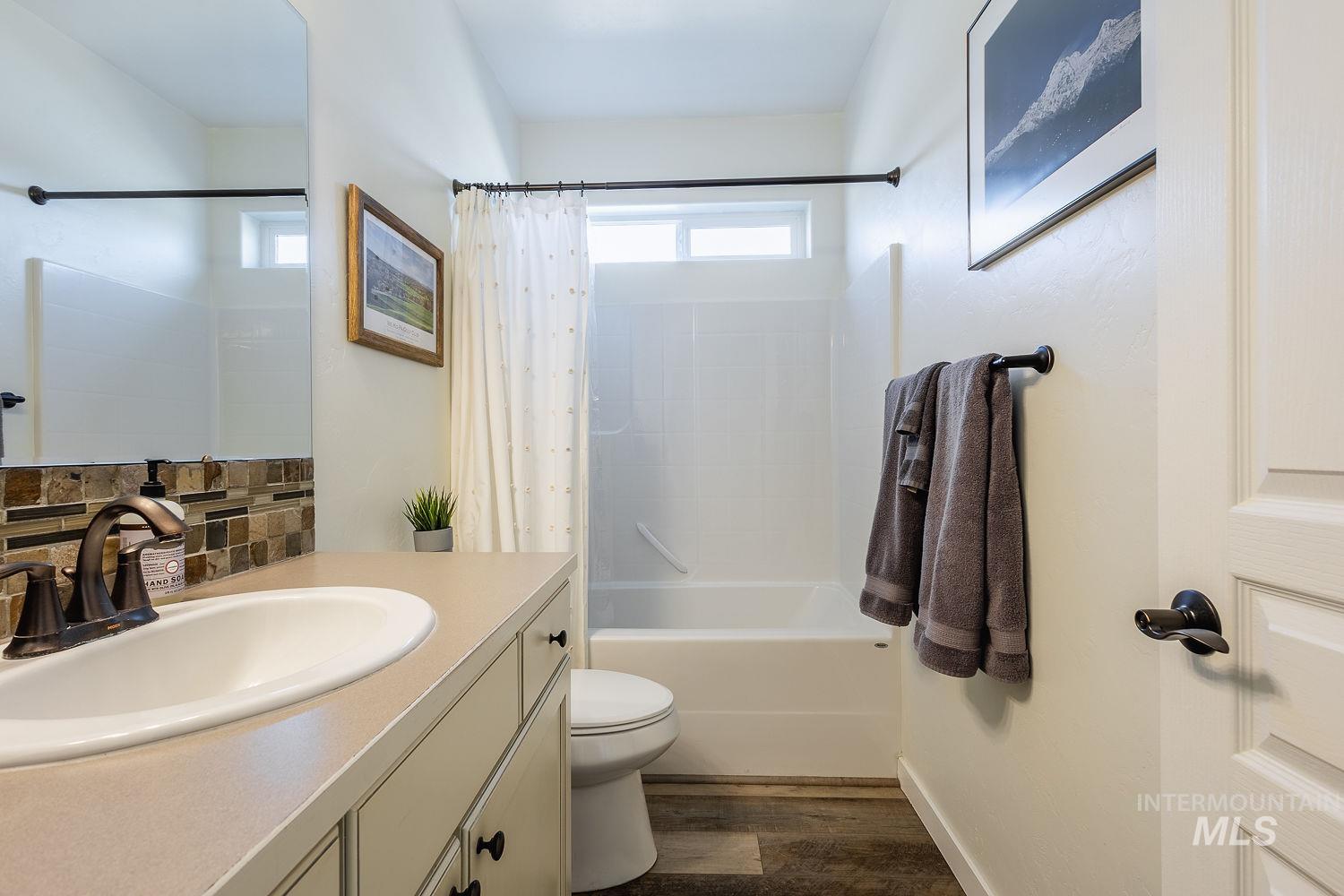 1332 W Raelin Dr, Nampa, Idaho 83686, 4 Bedrooms, 3 Bathrooms, Residential For Sale, Price $549,900, 98979480