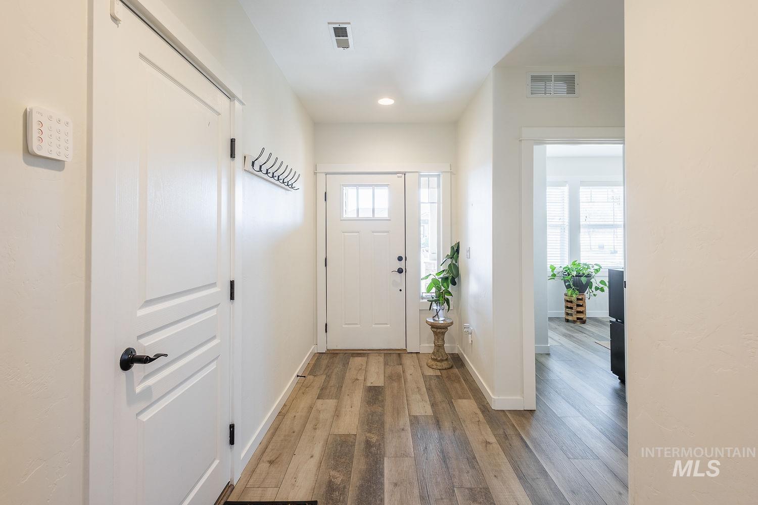 1332 W Raelin Dr, Nampa, Idaho 83686, 4 Bedrooms, 3 Bathrooms, Residential For Sale, Price $549,900, 98979480