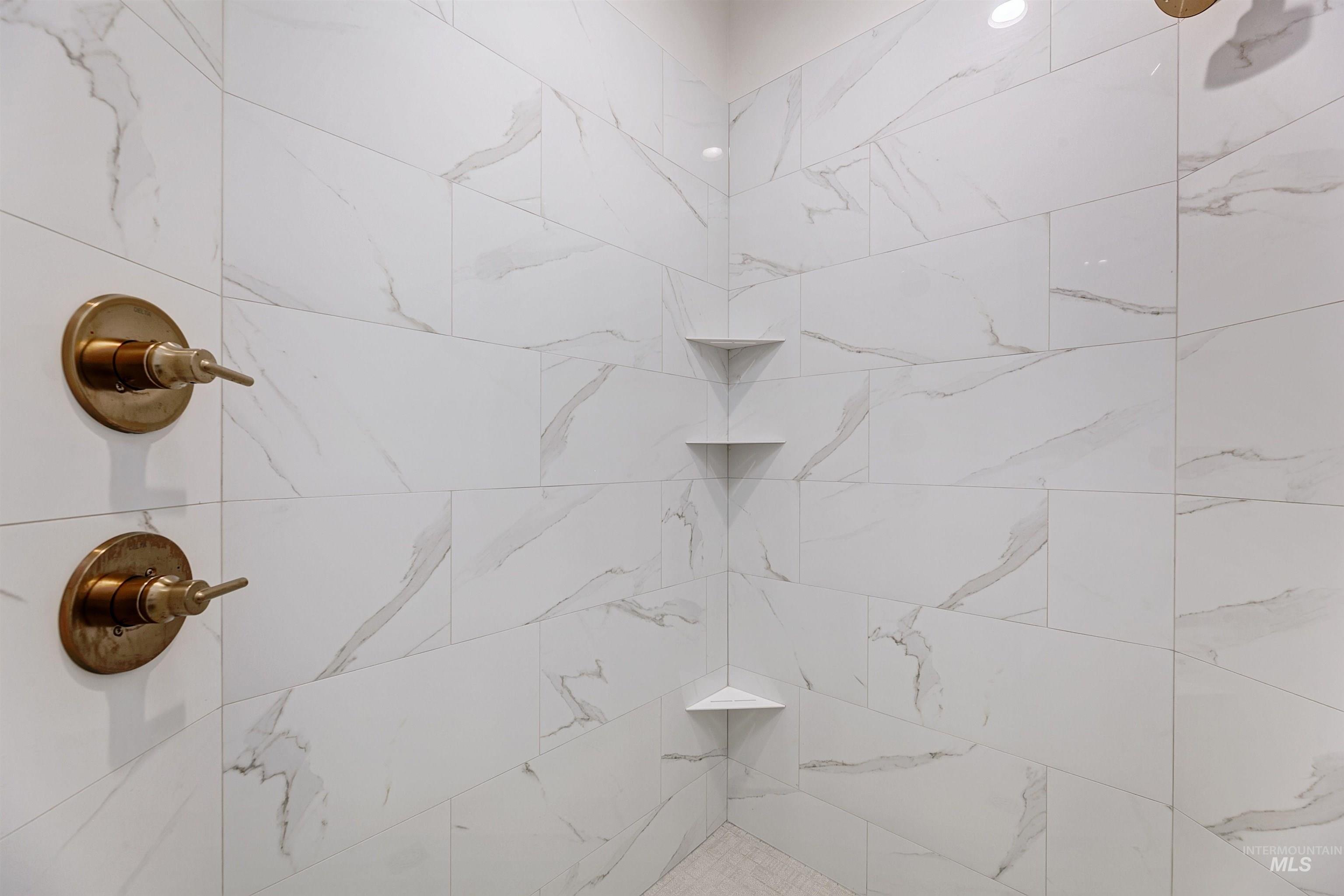 2864 E Mardia St, Meridian, Idaho 83642, 5 Bedrooms, 4 Bathrooms, Residential For Sale, Price $893,400, 98979484