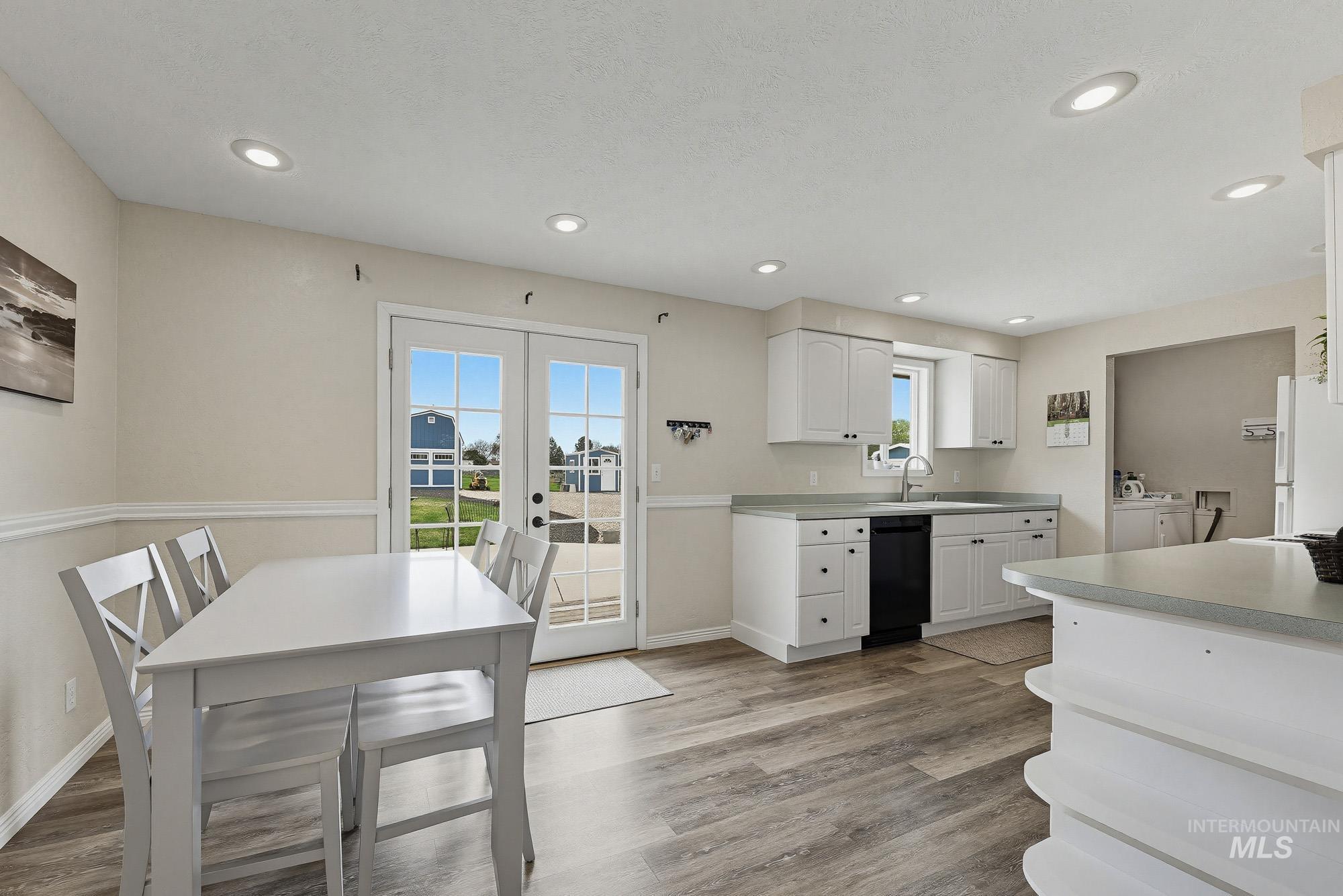 13042 S Ocotillo Dr, Kuna, Idaho 83634, 2 Bedrooms, 2 Bathrooms, Residential For Sale, Price $525,000, 98979485