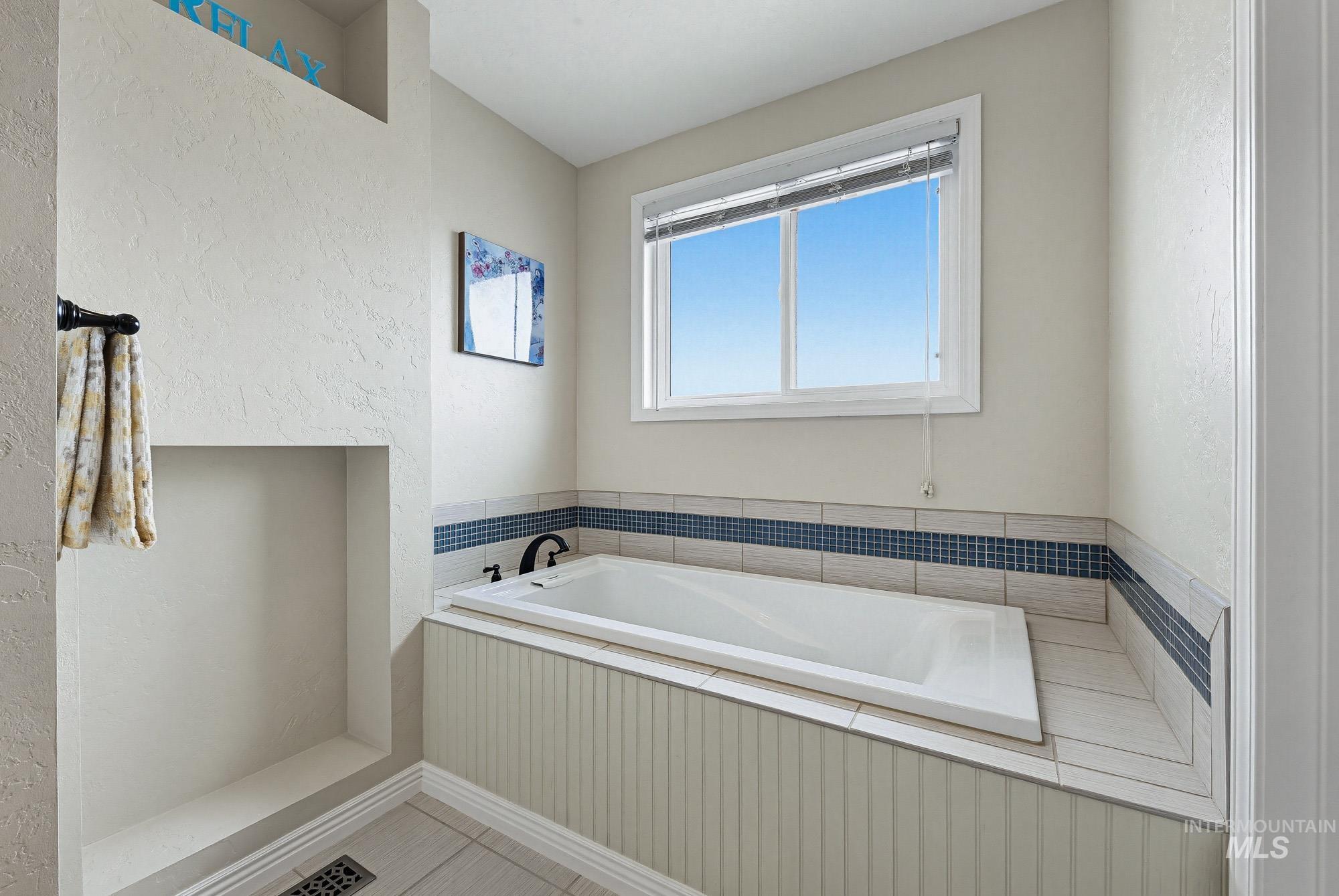 13042 S Ocotillo Dr, Kuna, Idaho 83634, 2 Bedrooms, 2 Bathrooms, Residential For Sale, Price $525,000, 98979485