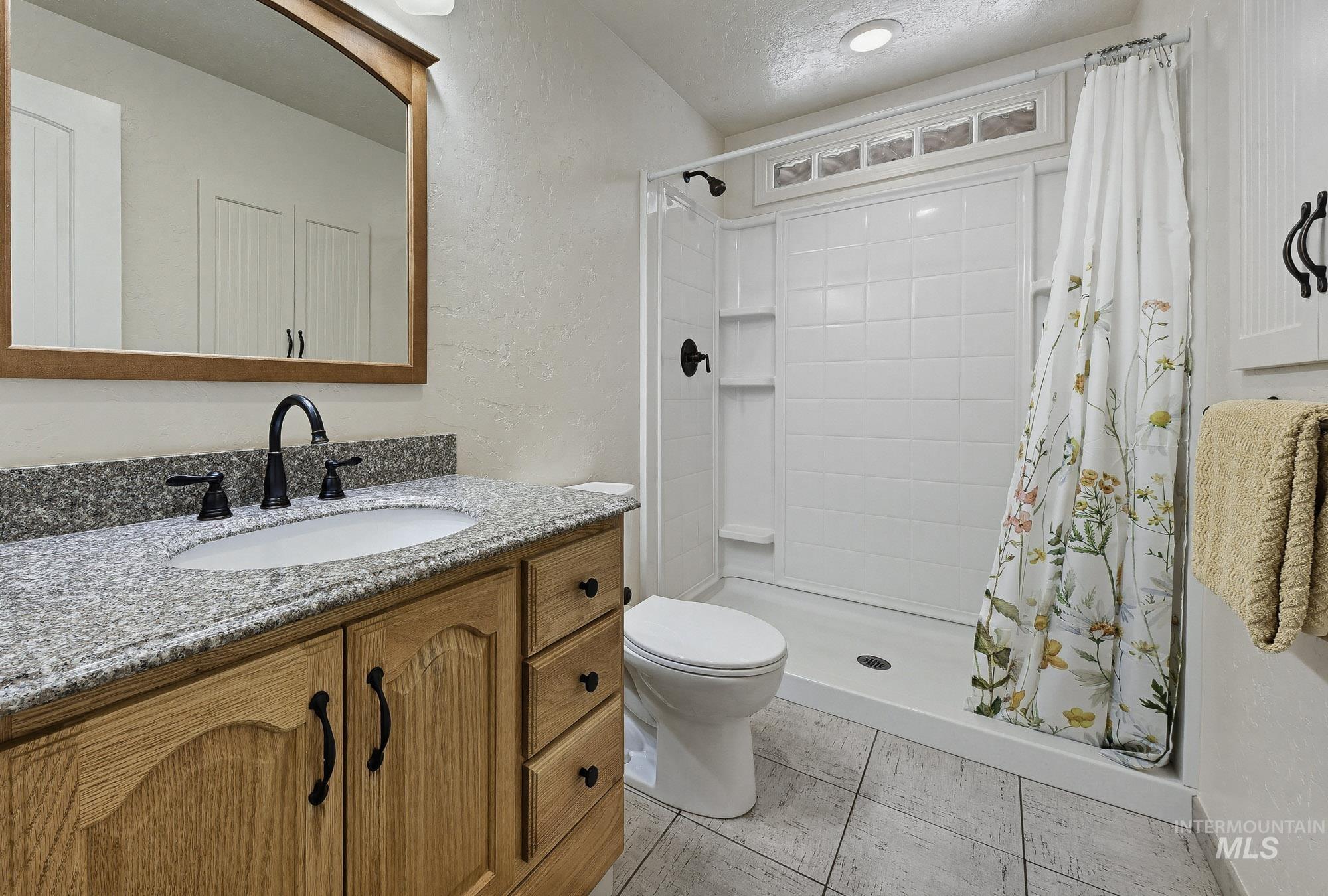 13042 S Ocotillo Dr, Kuna, Idaho 83634, 2 Bedrooms, 2 Bathrooms, Residential For Sale, Price $525,000, 98979485