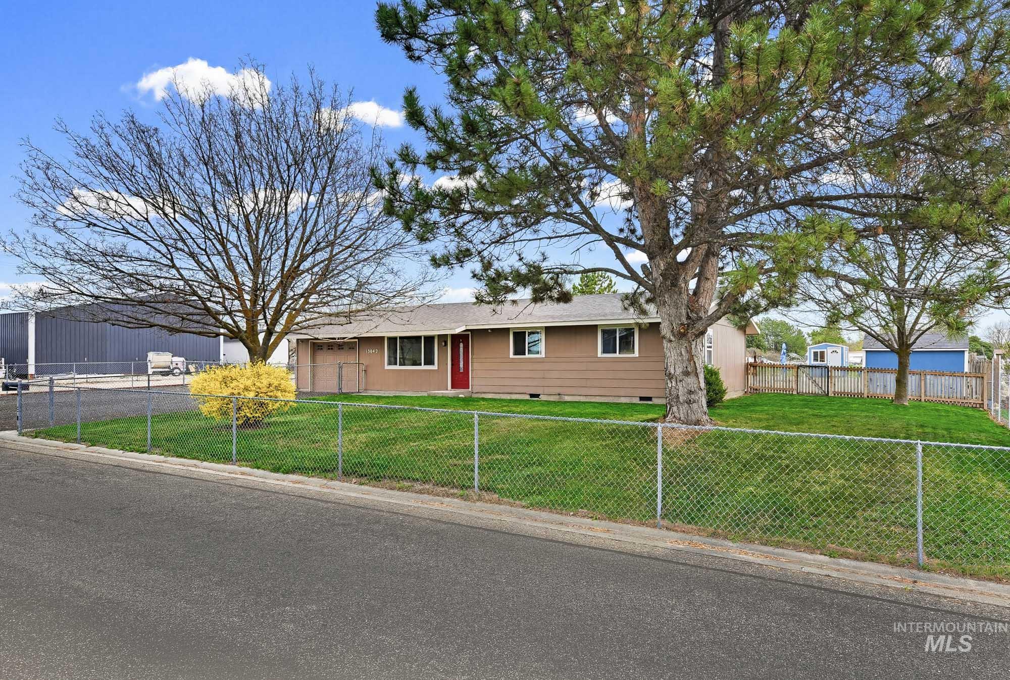 13042 S Ocotillo Dr, Kuna, Idaho 83634, 2 Bedrooms, 2 Bathrooms, Residential For Sale, Price $525,000, 98979485