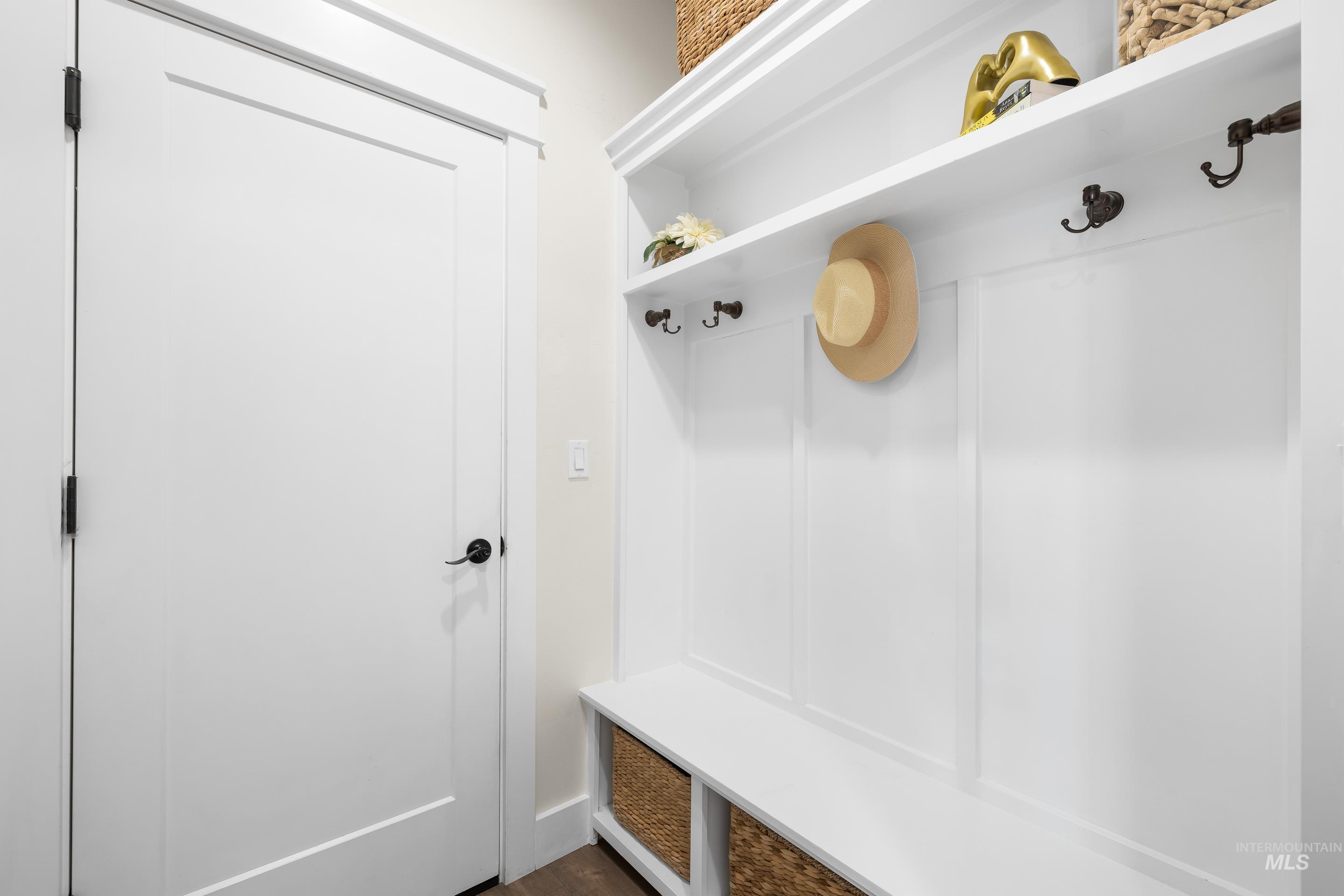 463 E Sicily Dr., Meridian, Idaho 83642, 5 Bedrooms, 3.5 Bathrooms, Residential For Sale, Price $814,900, 98979487