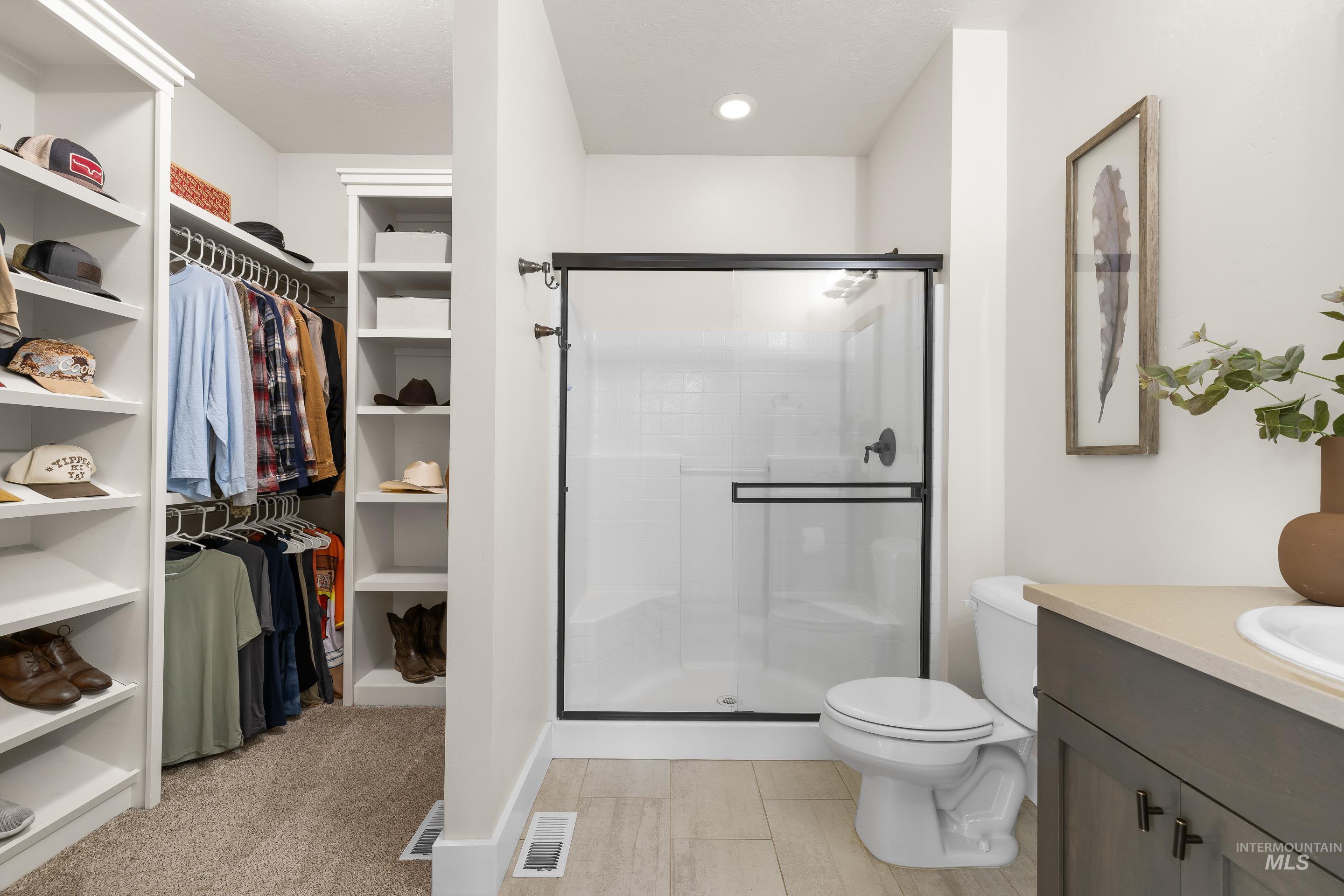 463 E Sicily Dr., Meridian, Idaho 83642, 5 Bedrooms, 3.5 Bathrooms, Residential For Sale, Price $814,900, 98979487