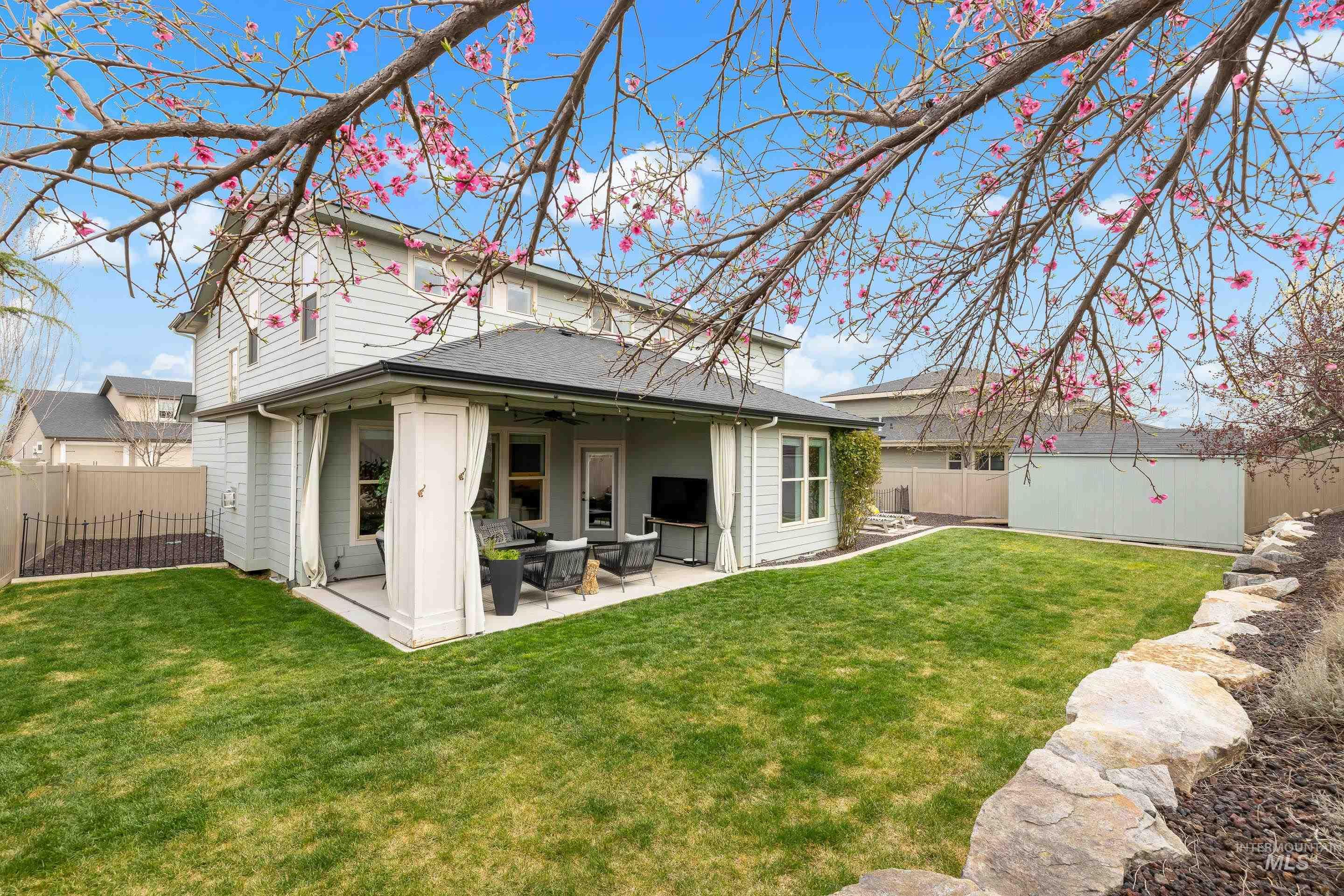 463 E Sicily Dr., Meridian, Idaho 83642, 5 Bedrooms, 3.5 Bathrooms, Residential For Sale, Price $814,900, 98979487