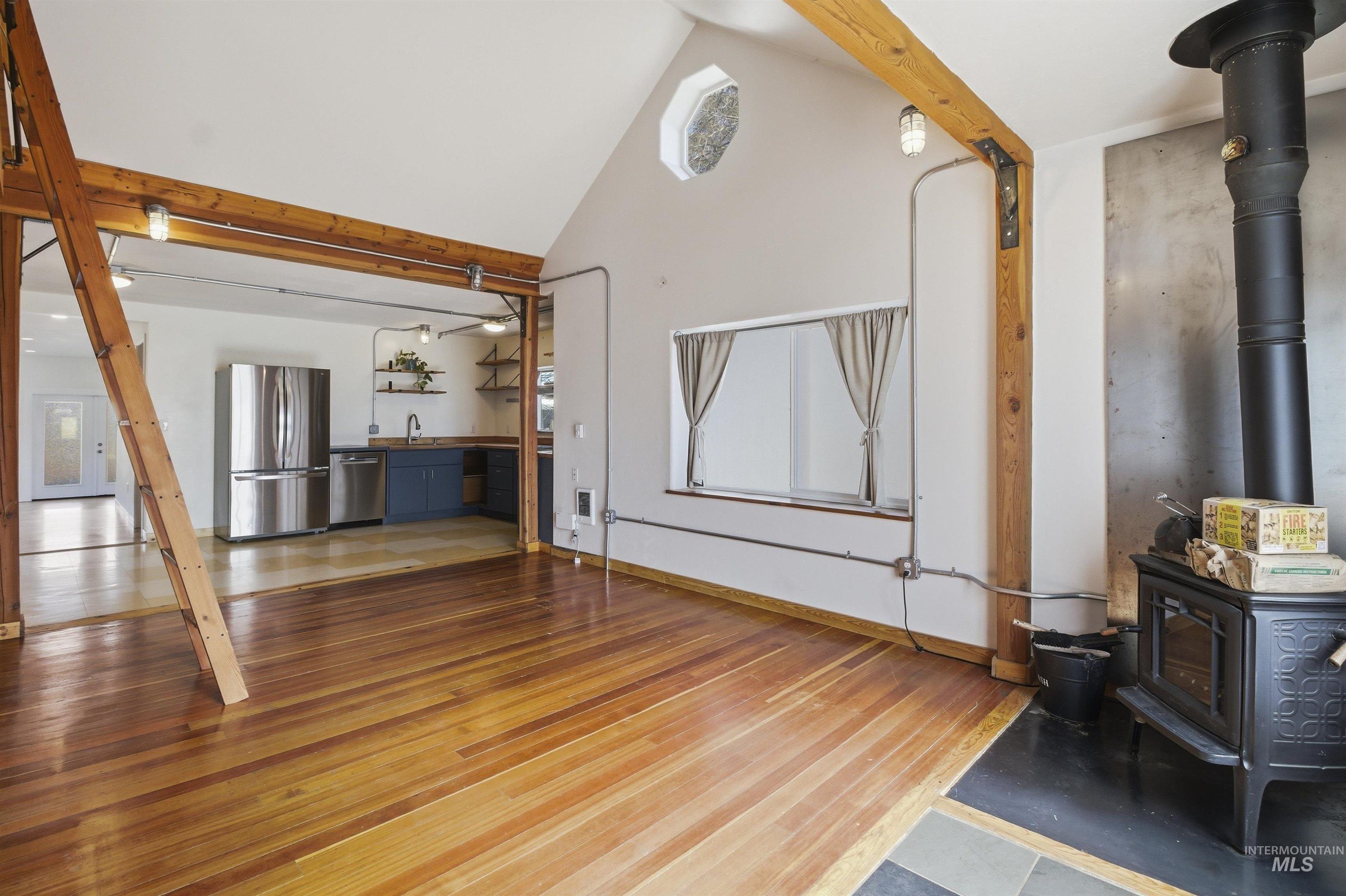 856 E 8th St., Moscow, Idaho 83843, 3 Bedrooms, 2 Bathrooms, Residential For Sale, Price $525,000, 98979488