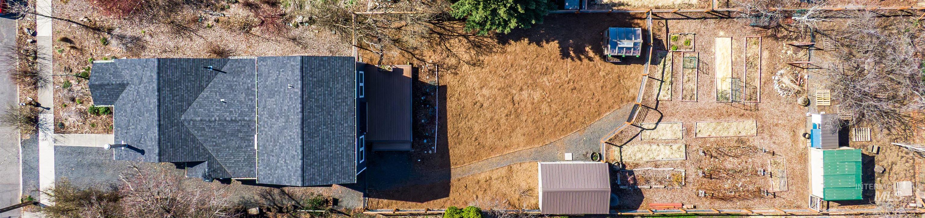 856 E 8th St., Moscow, Idaho 83843, 3 Bedrooms, 2 Bathrooms, Residential For Sale, Price $525,000, 98979488