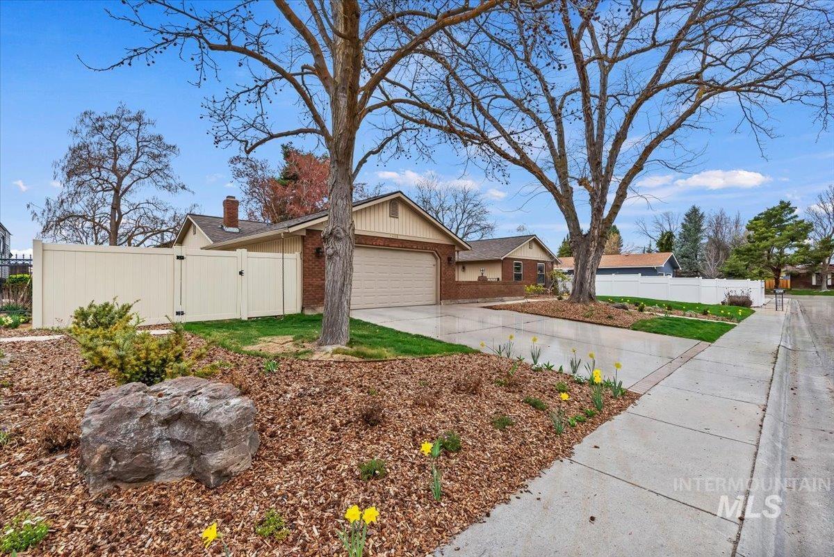 3485 Tumbleweed Ave, Boise, Idaho 83713-3674, 4 Bedrooms, 2.5 Bathrooms, Residential For Sale, Price $542,500, 98979489