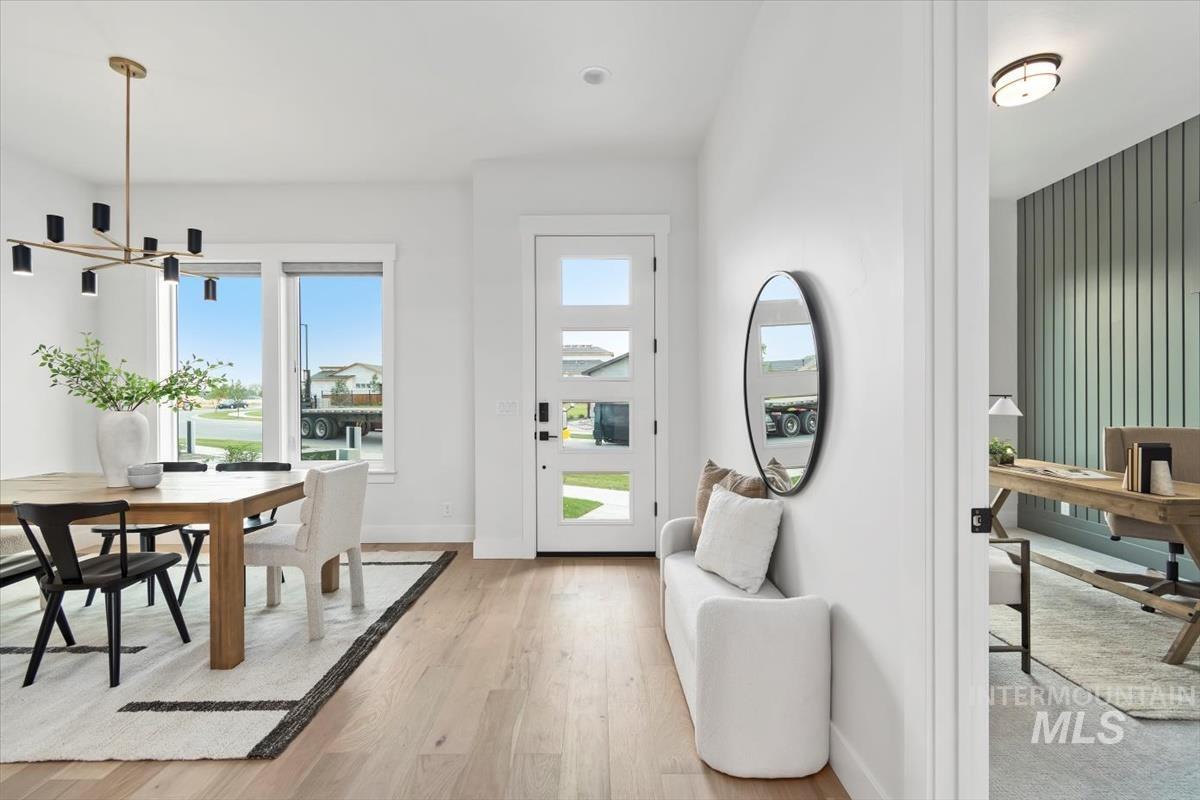 11337 S Corbalis Ln., Kuna, Idaho 83634, 3 Bedrooms, 2 Bathrooms, Residential For Sale, Price $599,990, 98979490