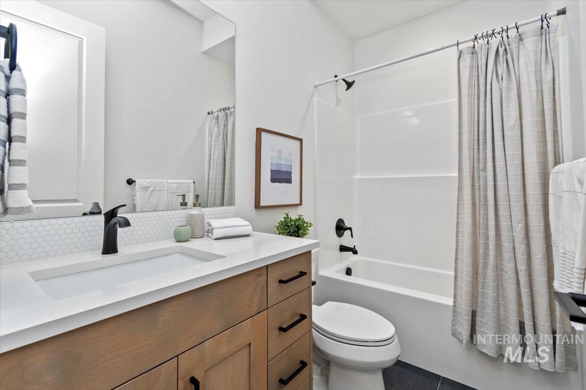 11337 S Corbalis Ln., Kuna, Idaho 83634, 3 Bedrooms, 2 Bathrooms, Residential For Sale, Price $599,990, 98979490