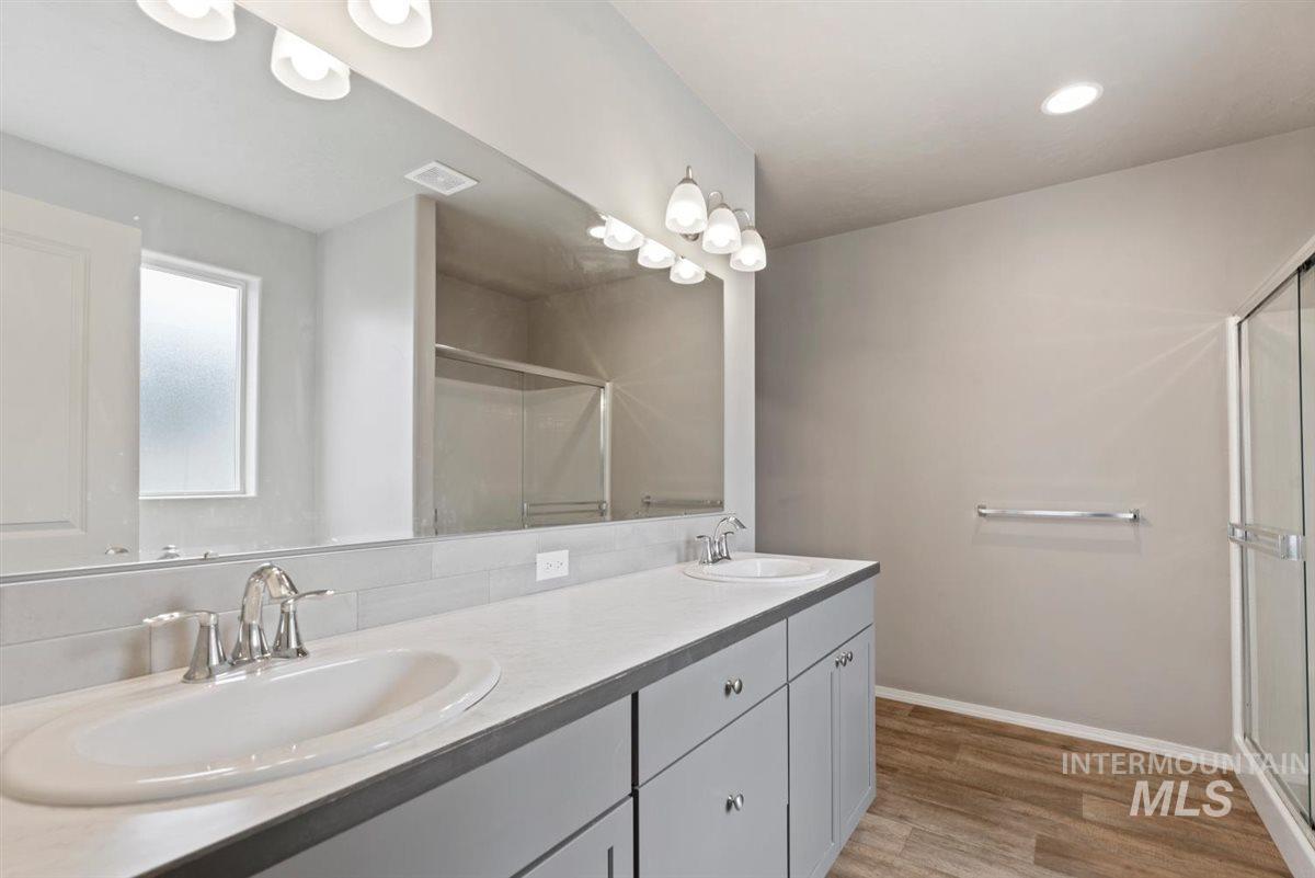 29 N Mingus Ave, Nampa, Idaho 83651, 4 Bedrooms, 3 Bathrooms, Residential For Sale, Price $535,999, 98979491