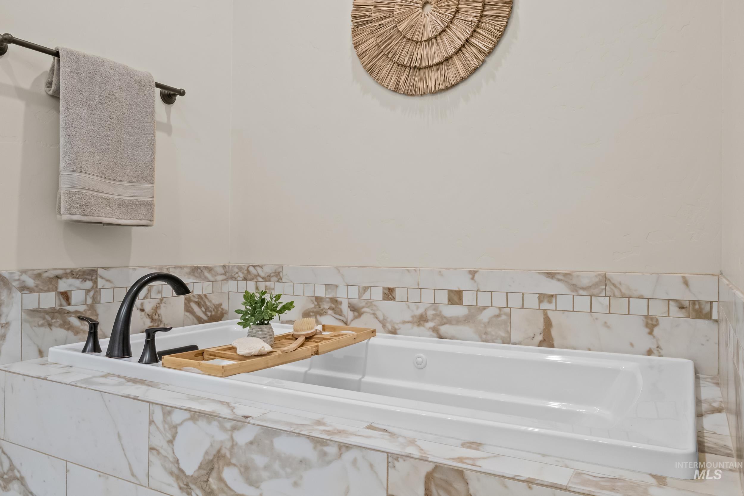 4518 Gap Creek Ave, Caldwell, Idaho 83607, 3 Bedrooms, 2.5 Bathrooms, Residential For Sale, Price $625,000, 98979492