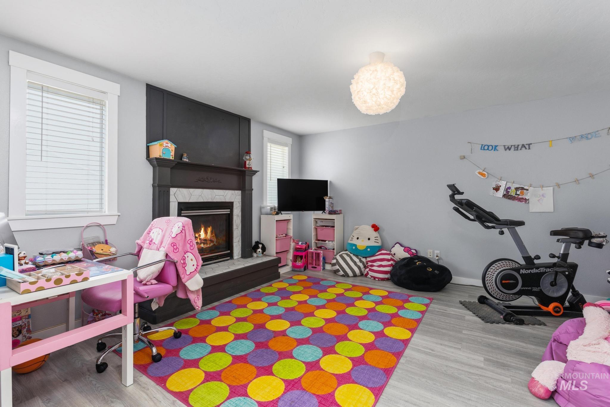 2713 Wintercrest, Caldwell, Idaho 83607, 3 Bedrooms, 2 Bathrooms, Residential For Sale, Price $375,000, 98979493