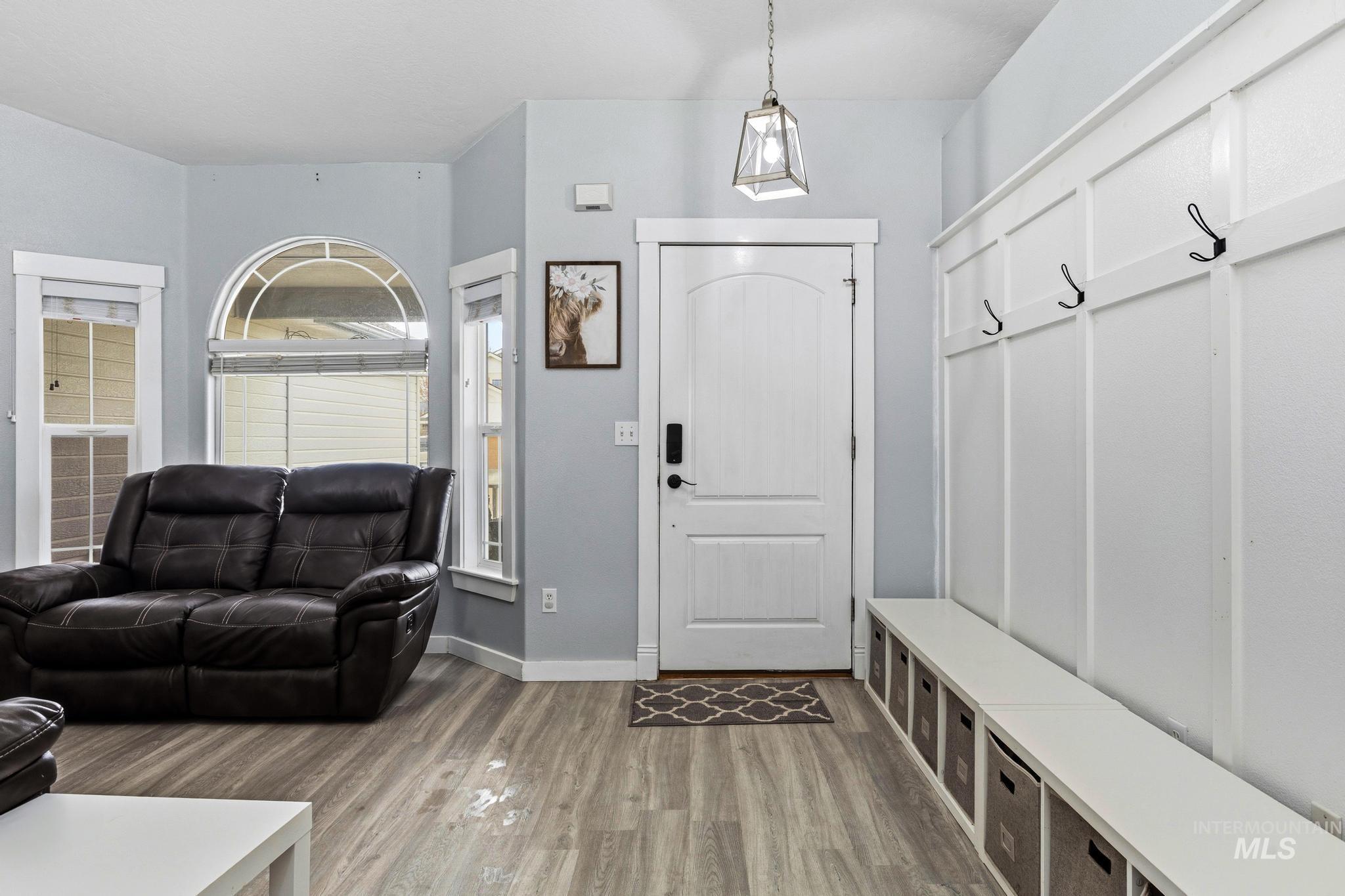 2713 Wintercrest, Caldwell, Idaho 83607, 3 Bedrooms, 2 Bathrooms, Residential For Sale, Price $375,000, 98979493