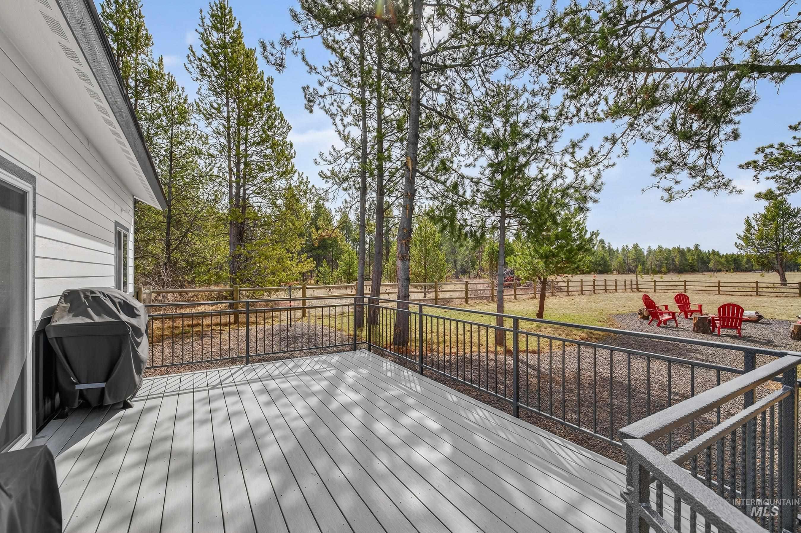 29 Grand Fir Drive, Donnelly, Idaho 83615, 3 Bedrooms, 2 Bathrooms, Residential For Sale, Price $649,900, 98979494