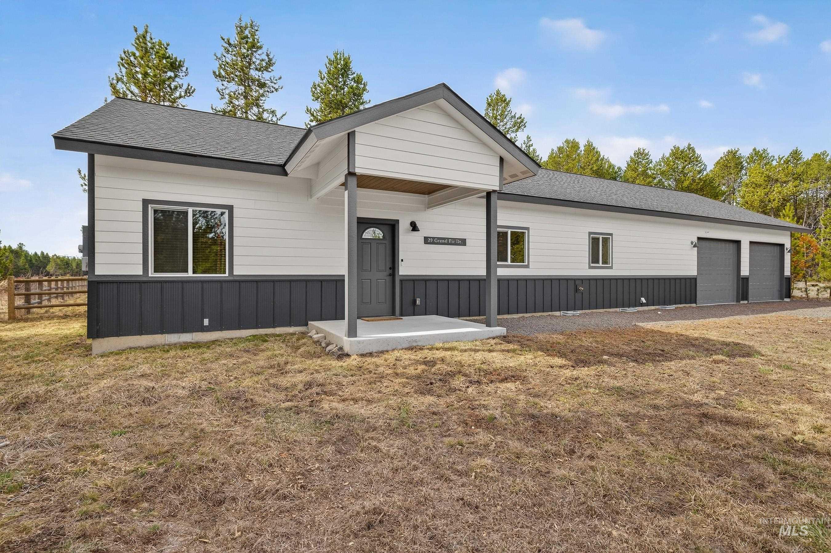 29 Grand Fir Drive, Donnelly, Idaho 83615, 3 Bedrooms, 2 Bathrooms, Residential For Sale, Price $699,000, 98979494