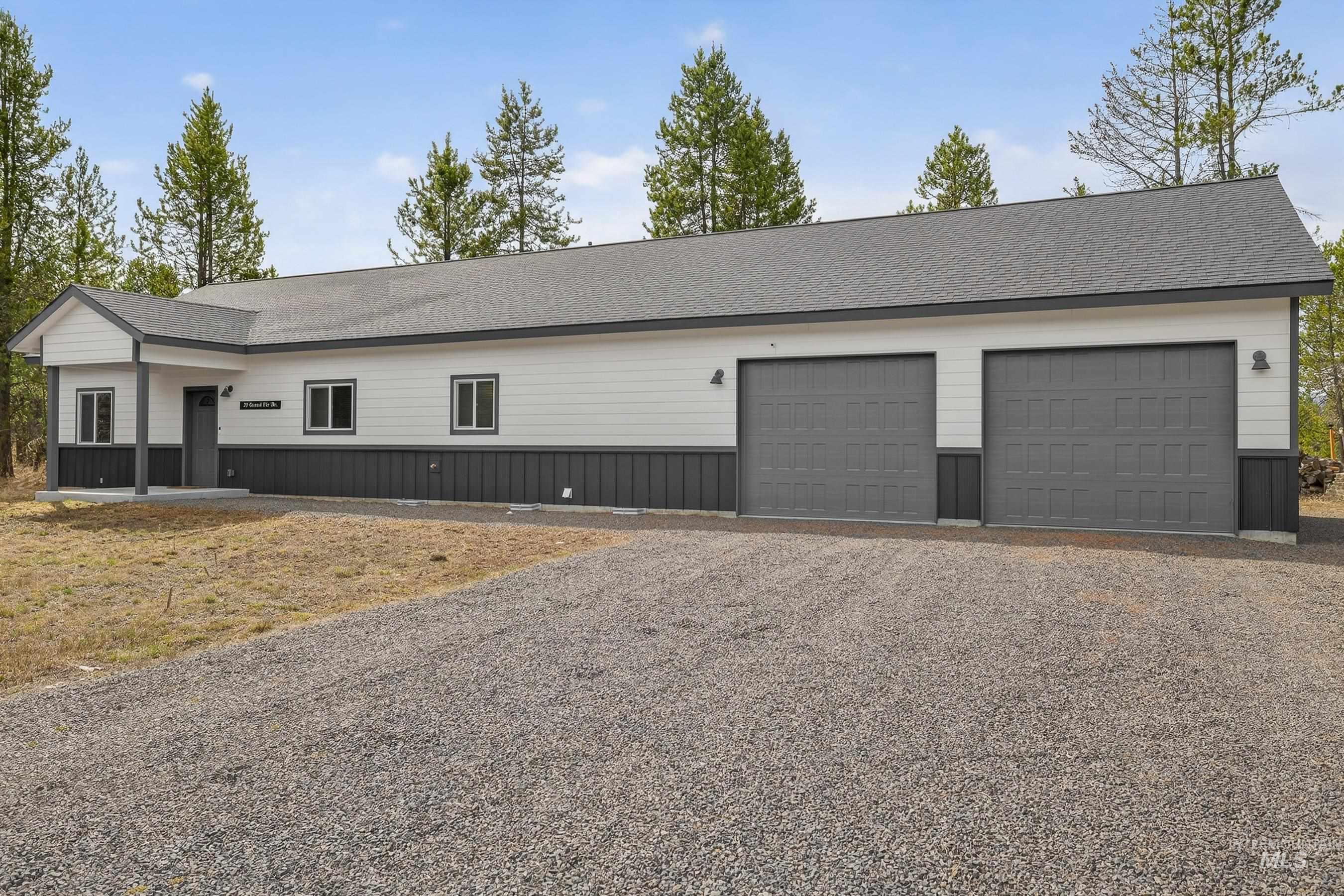 29 Grand Fir Drive, Donnelly, Idaho 83615, 3 Bedrooms, 2 Bathrooms, Residential For Sale, Price $699,000, 98979494
