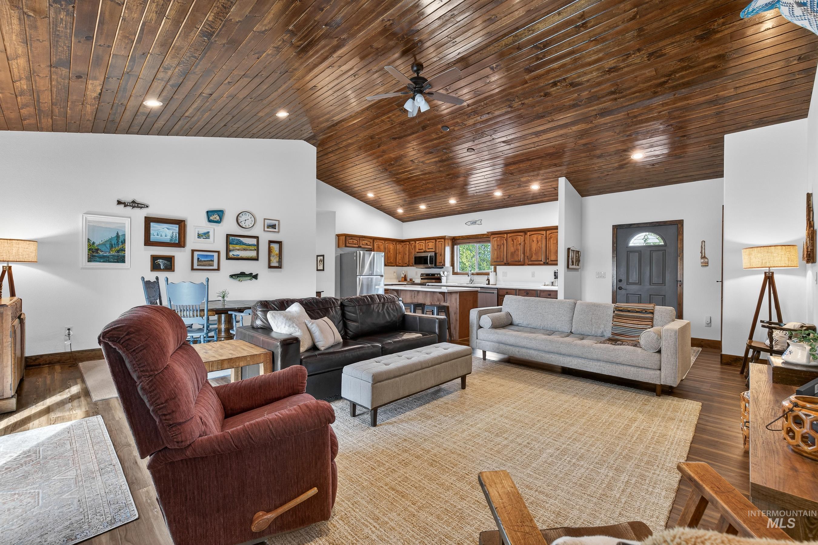 29 Grand Fir Drive, Donnelly, Idaho 83615, 3 Bedrooms, 2 Bathrooms, Residential For Sale, Price $699,000, 98979494