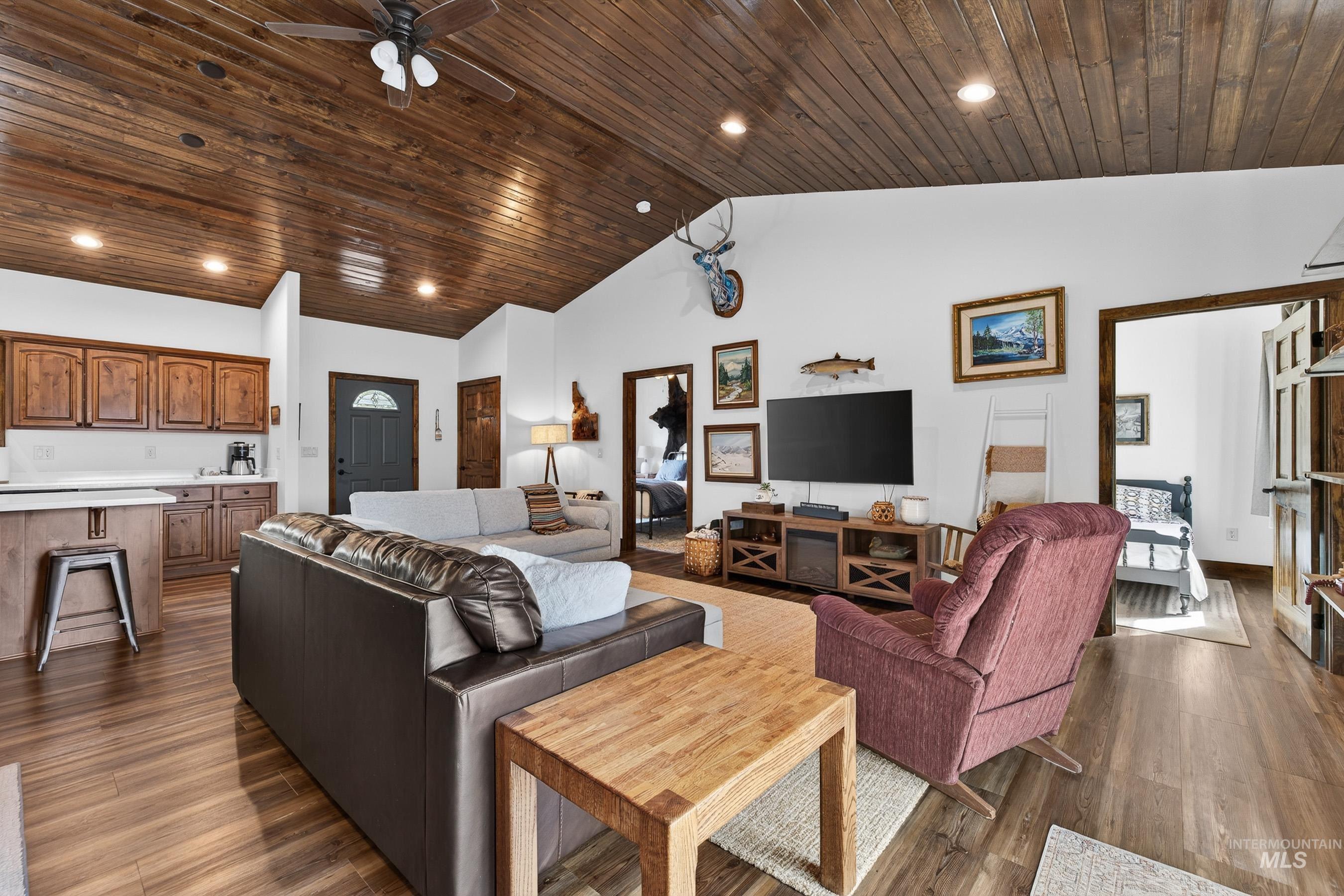 29 Grand Fir Drive, Donnelly, Idaho 83615, 3 Bedrooms, 2 Bathrooms, Residential For Sale, Price $699,000, 98979494