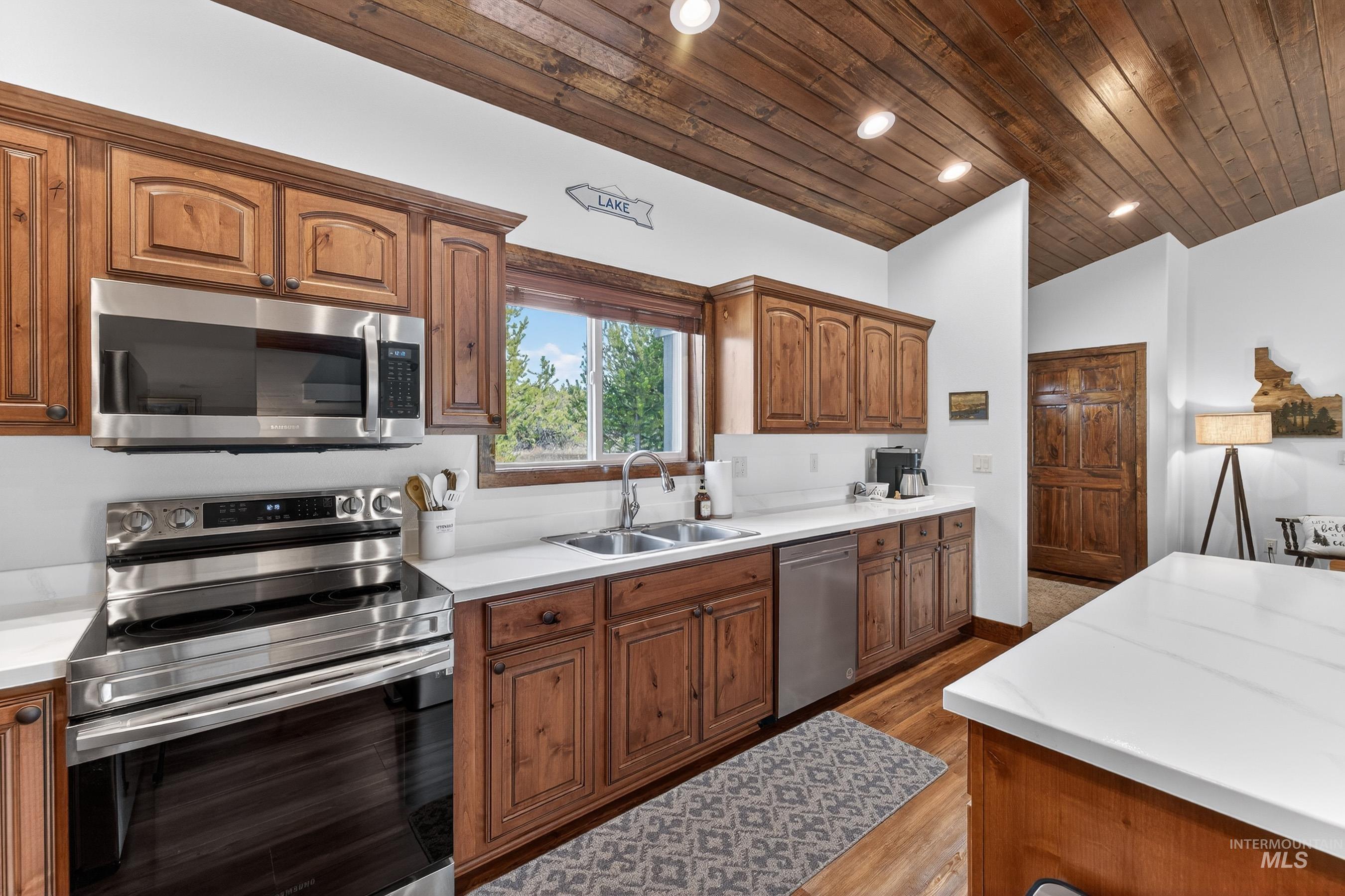 29 Grand Fir Drive, Donnelly, Idaho 83615, 3 Bedrooms, 2 Bathrooms, Residential For Sale, Price $699,000, 98979494