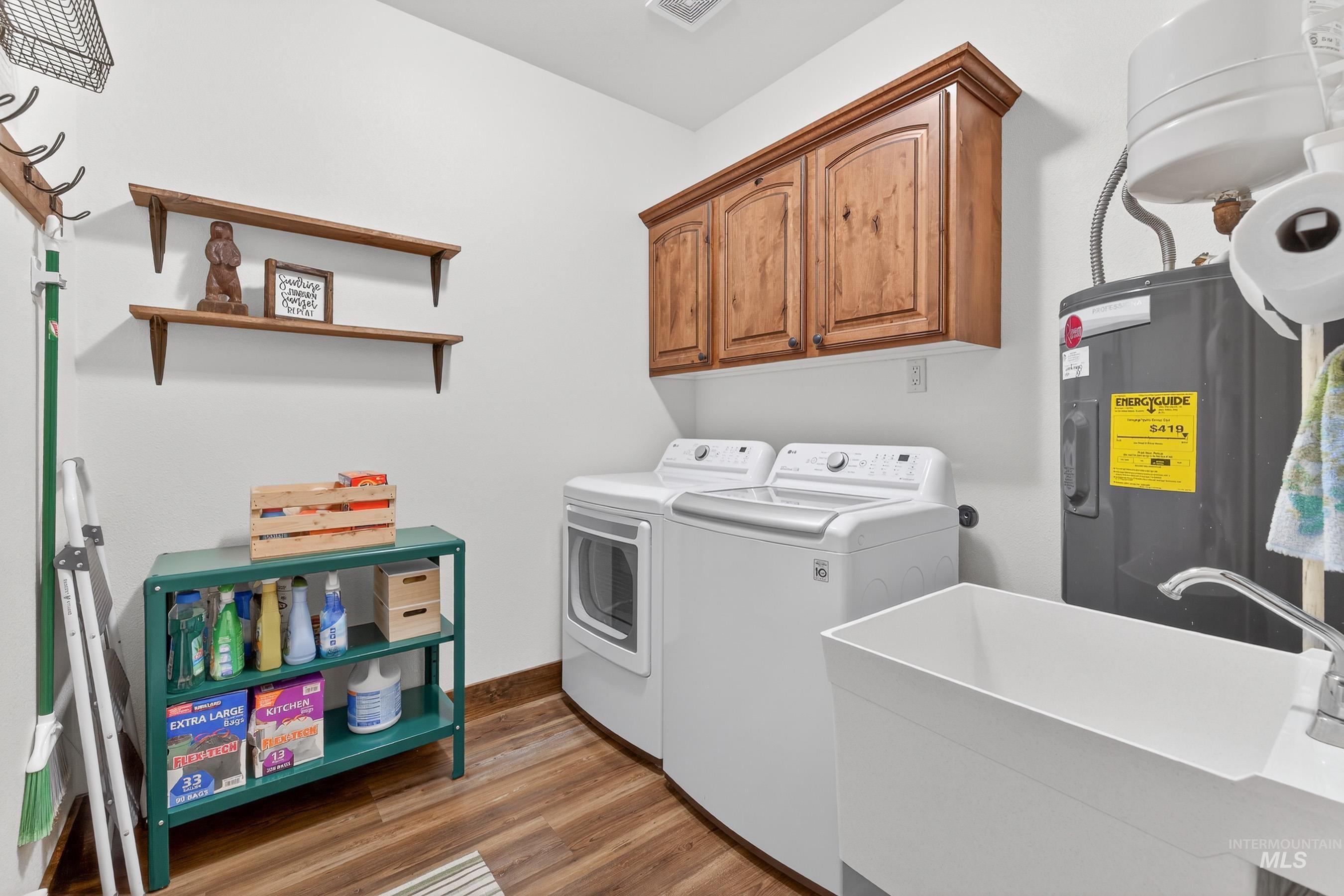 29 Grand Fir Drive, Donnelly, Idaho 83615, 3 Bedrooms, 2 Bathrooms, Residential For Sale, Price $699,000, 98979494